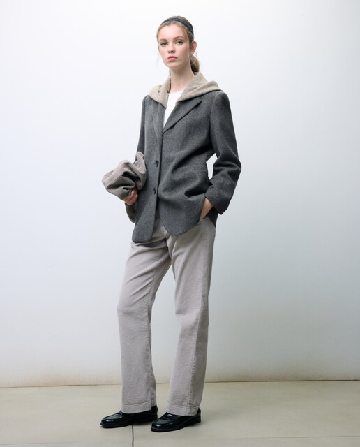 Abrigo blazer de mujer  con capucha
