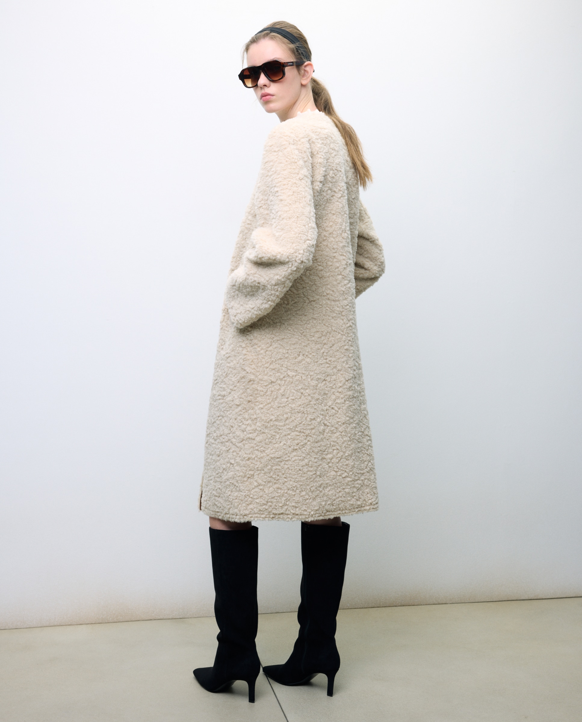 Casaco de Pelo Comprido com Decote Redondo 120 Cru-4