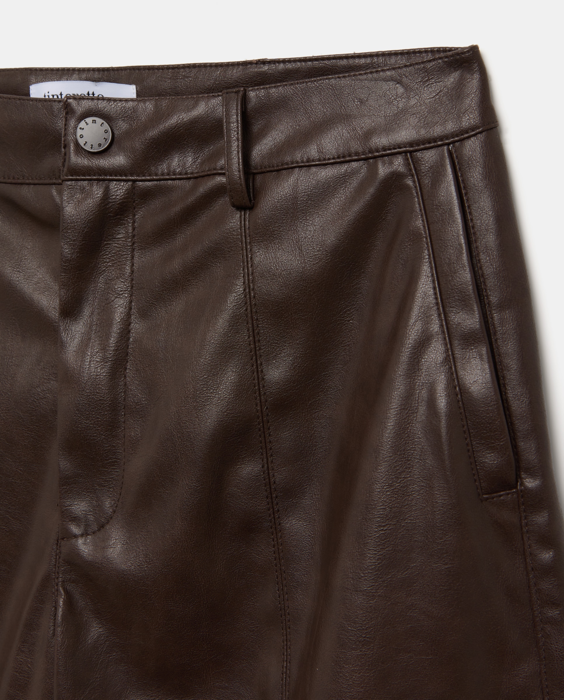 Bermudas com Efeito de Pele Castanho-5