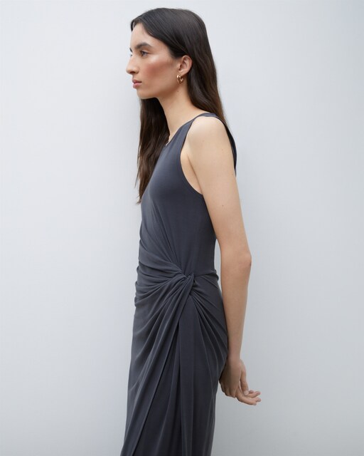 Imagen 0 de Vestido midi sin mangas con escorte halter