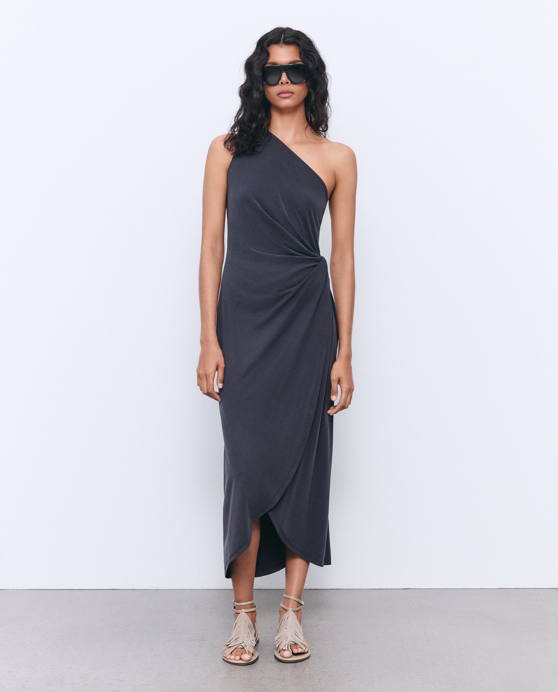 Vestido Assimétrico com Nó Lateral 830 Antracite-1