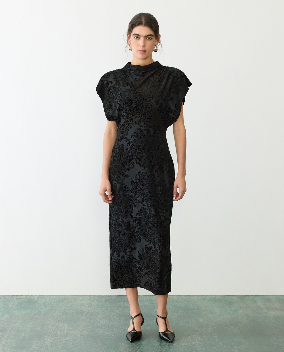Imagen 1 de Vestido largo estampado hombreras Negro