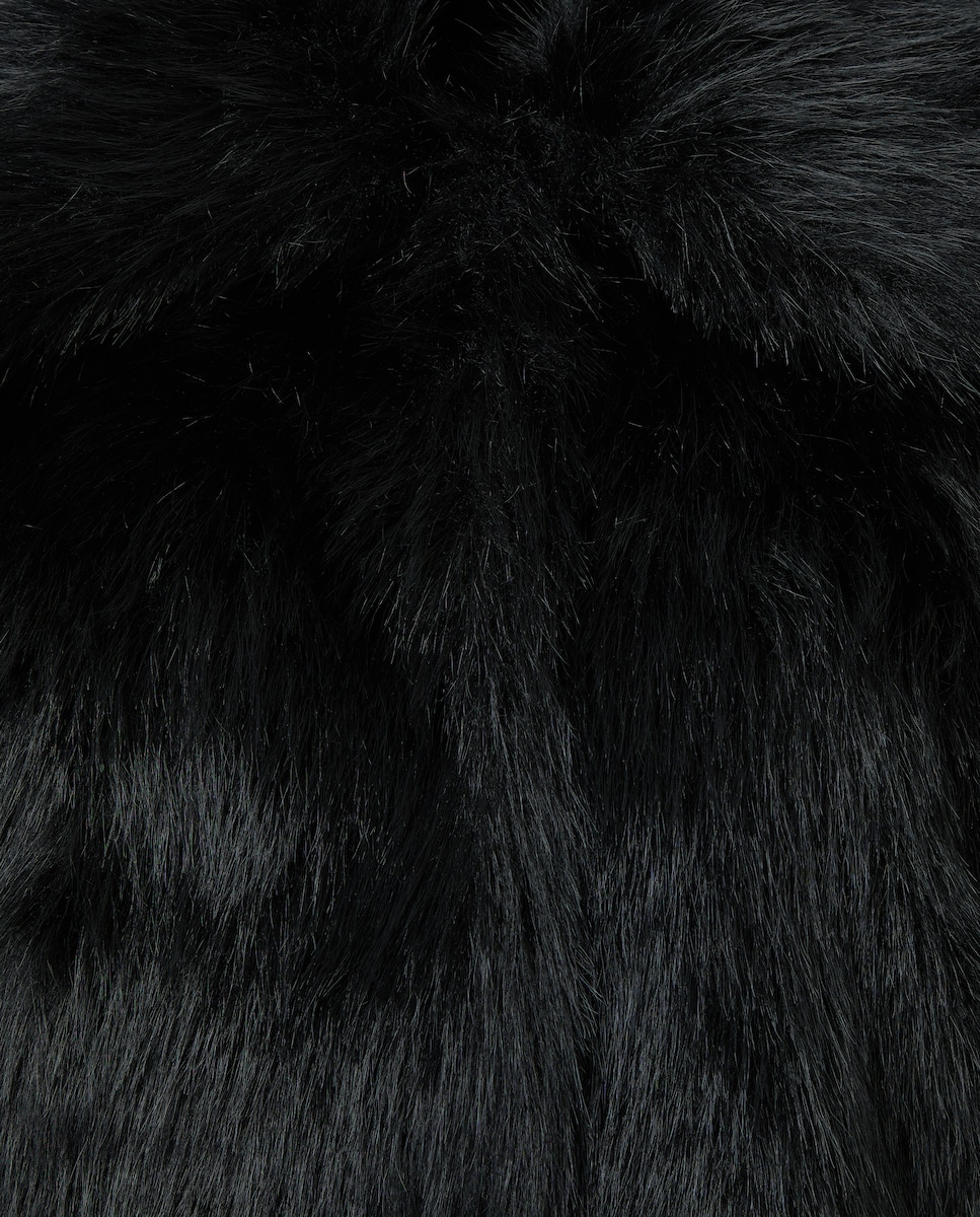 Casaco de Pelo com Botões de Pressão Preto-6