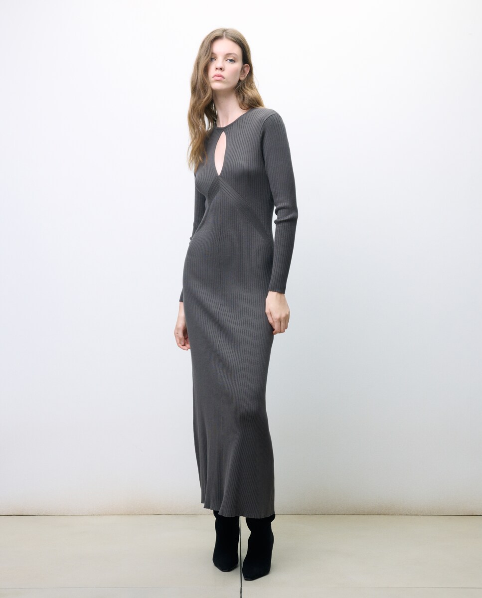 Vestido de punto manga larga con apertura en escote · Tintoretto