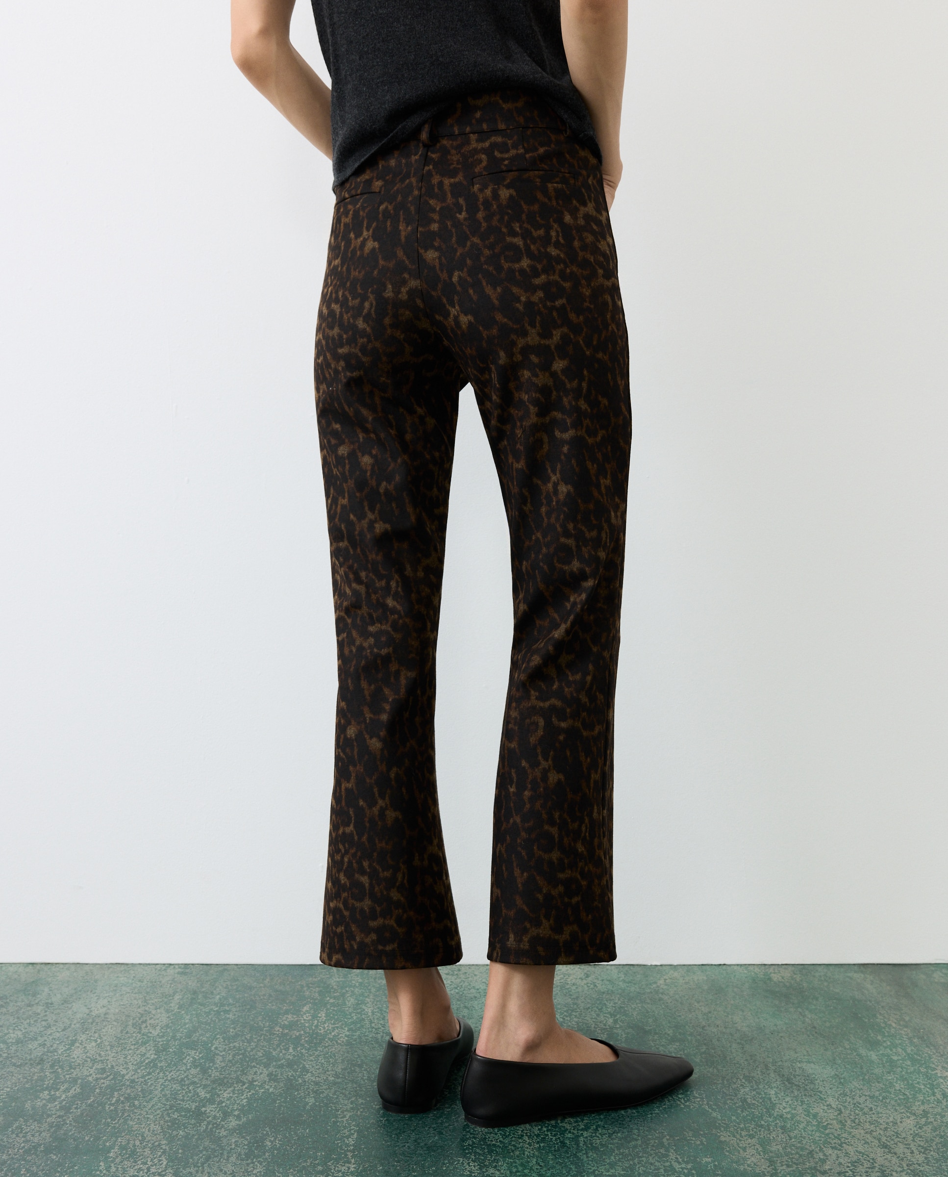 Leggins de mujer crop flare bolsillos - Tintoretto - Negro Negro-3
