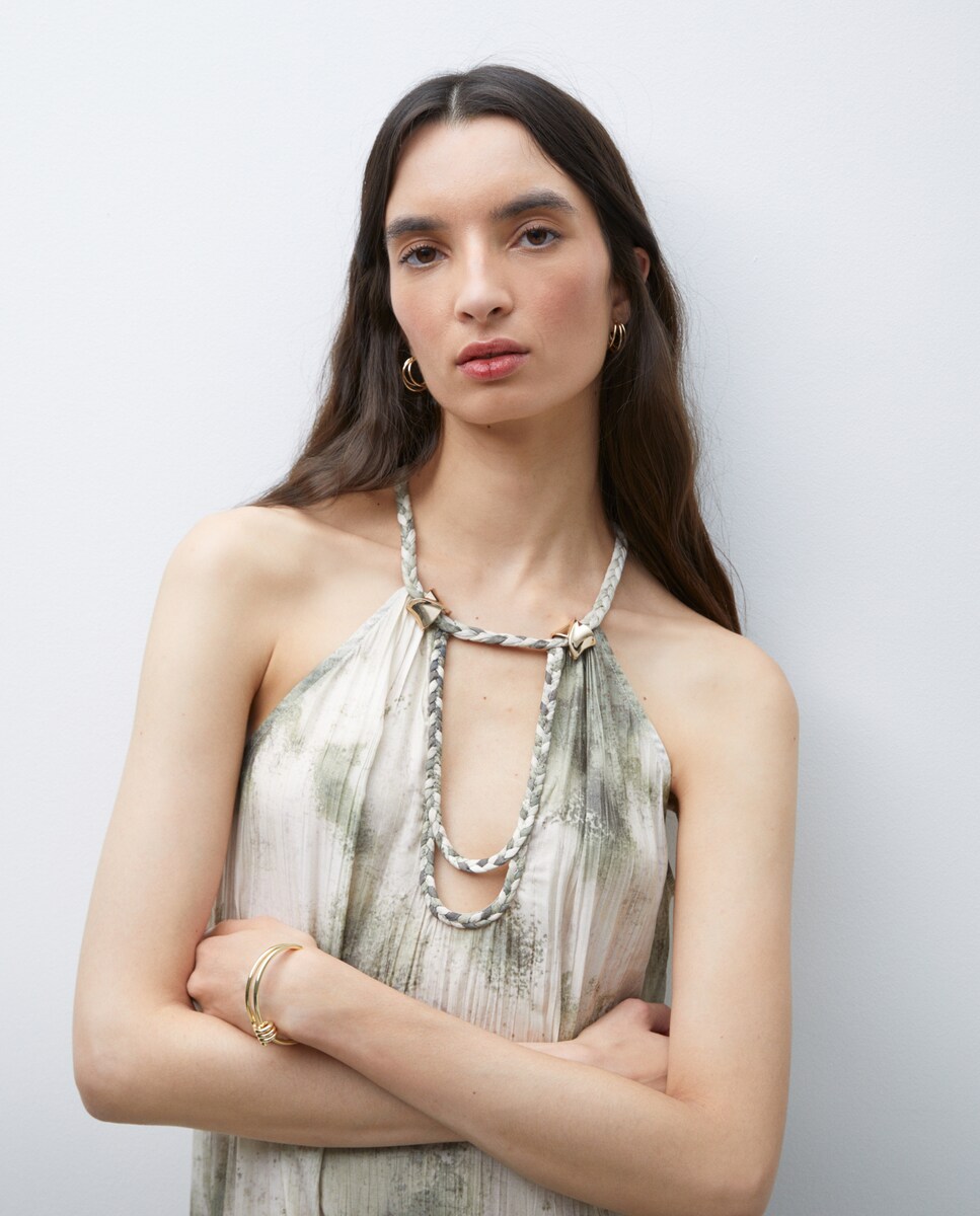 Vestido Estampado sem Mangas Halter Midi com Detalhe Entrançado Verde-1