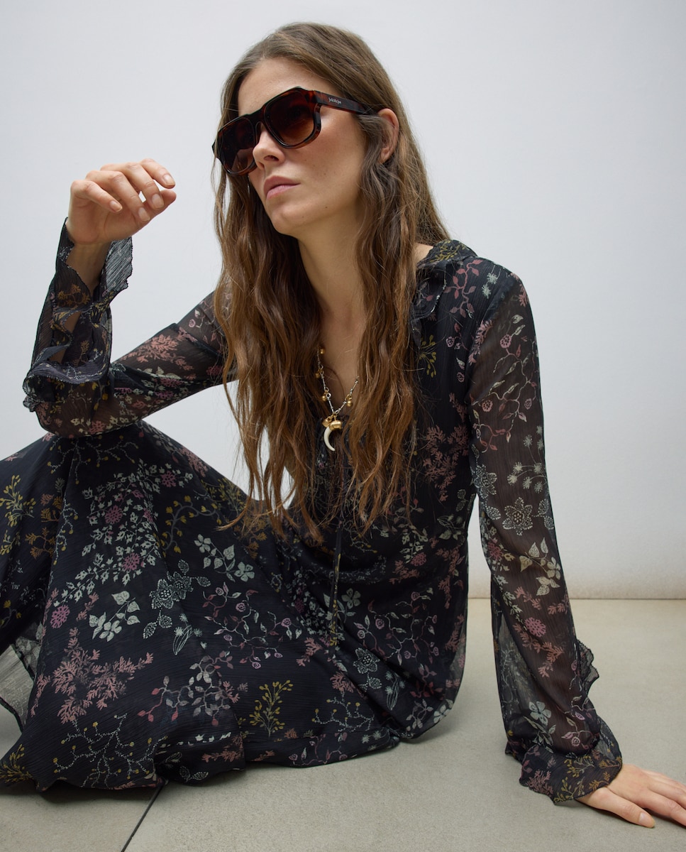 Vestido largo estampado con cuello de pico · Tintoretto · El Corte