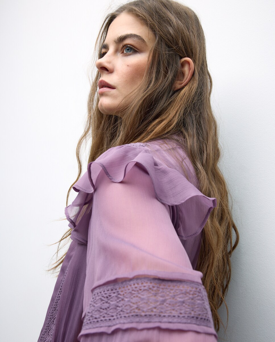 Vestido Curto de Chiffon com Manga Comprida e Renda 283 Lavanda-4