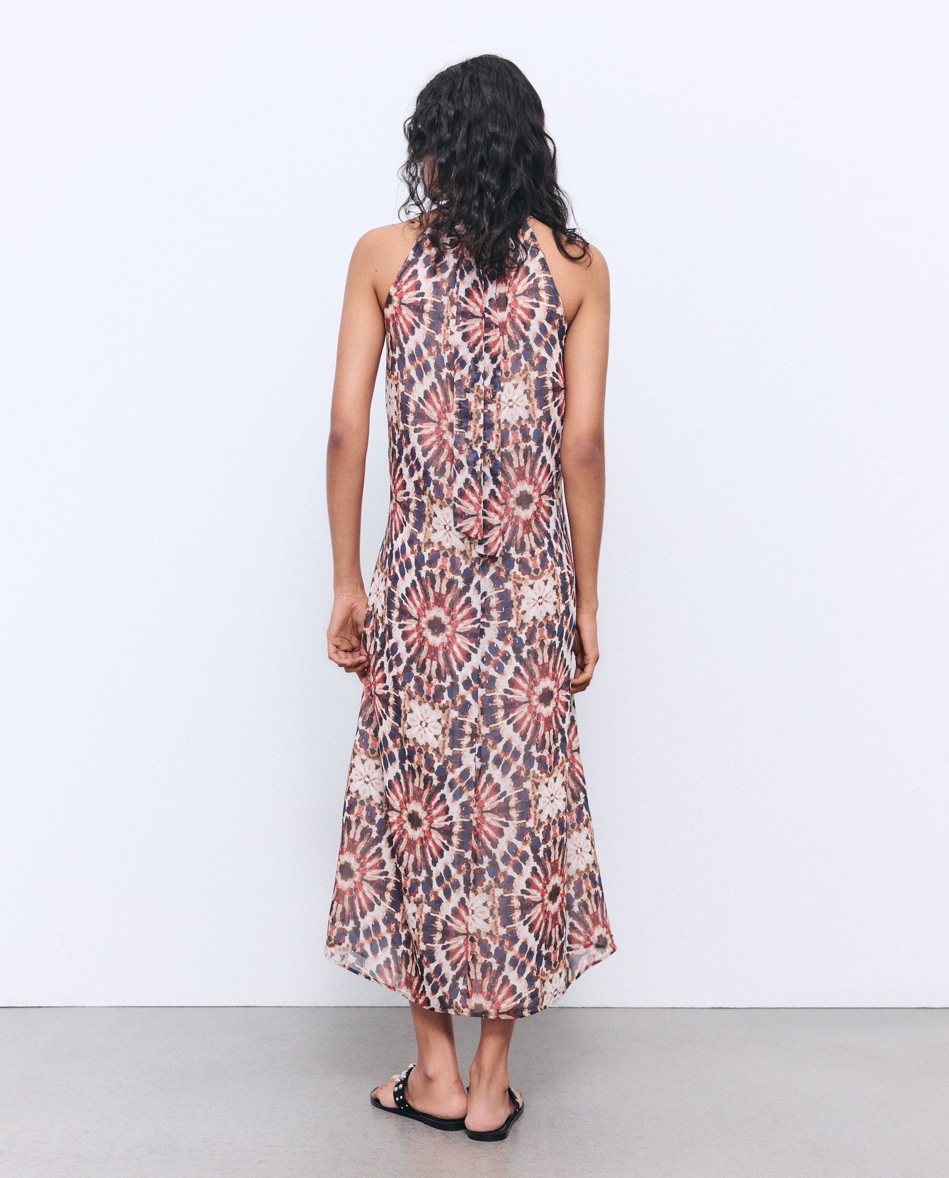 Vestido comprido com gola halter Castanho-4