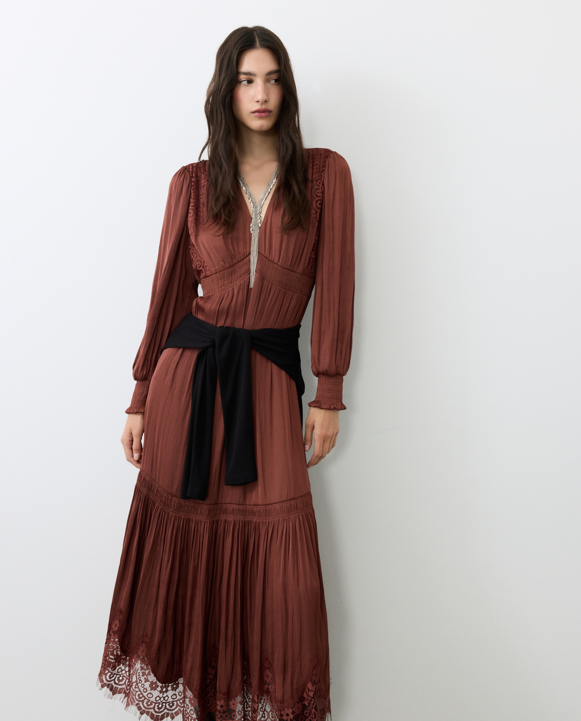 Vestido com Detalhe de Renda Castanho-2
