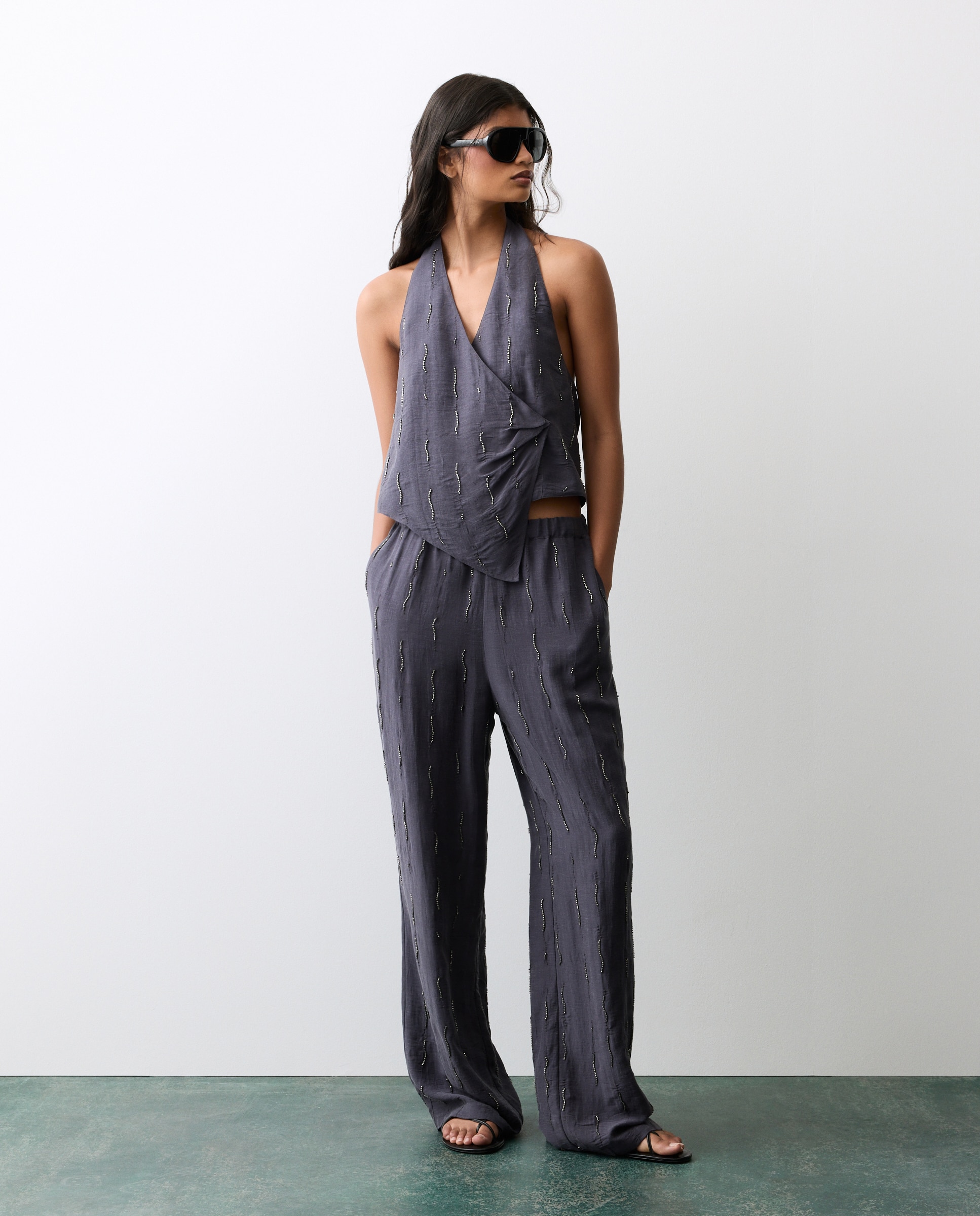 Blusa sem Mangas com Gola Halter 830 Antracite-3