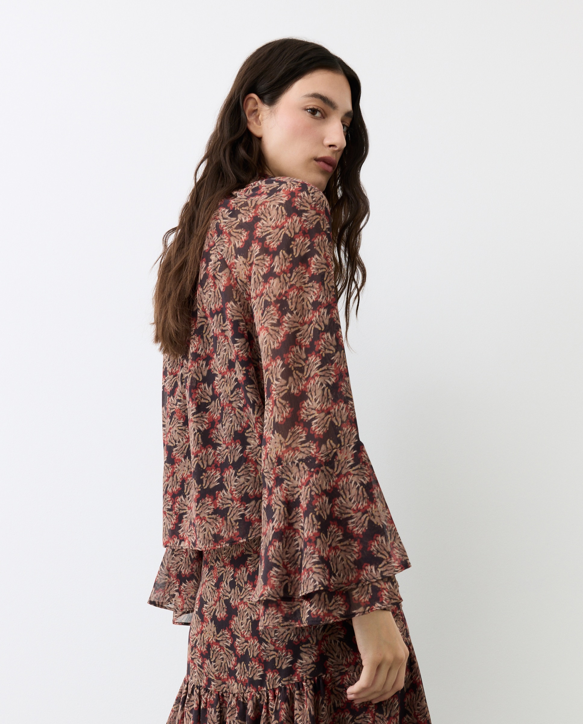 Blusa Estampada com Folho na Manga Castanho-2