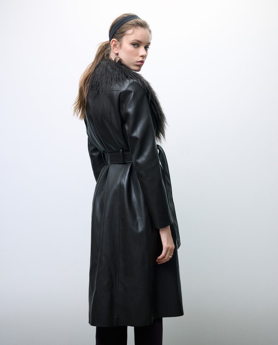 Canadiana em Pele com Gola de Pelo Castanho-4