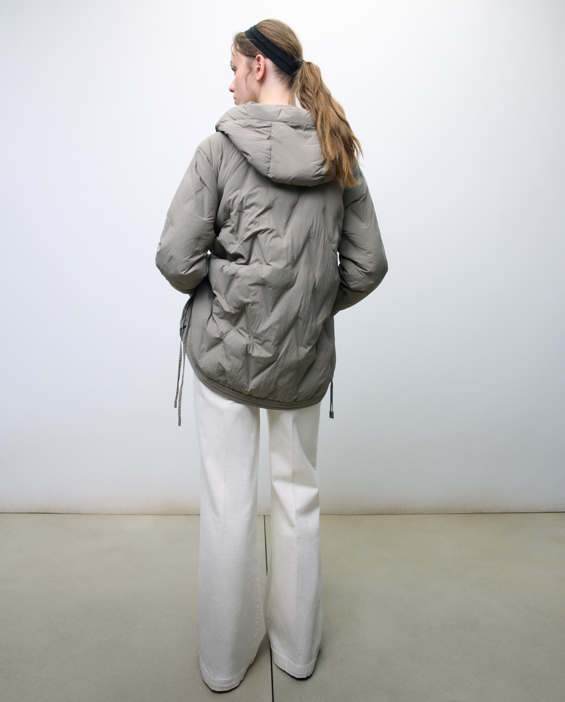 Blusão Acolchoado com Capuz Bege-4