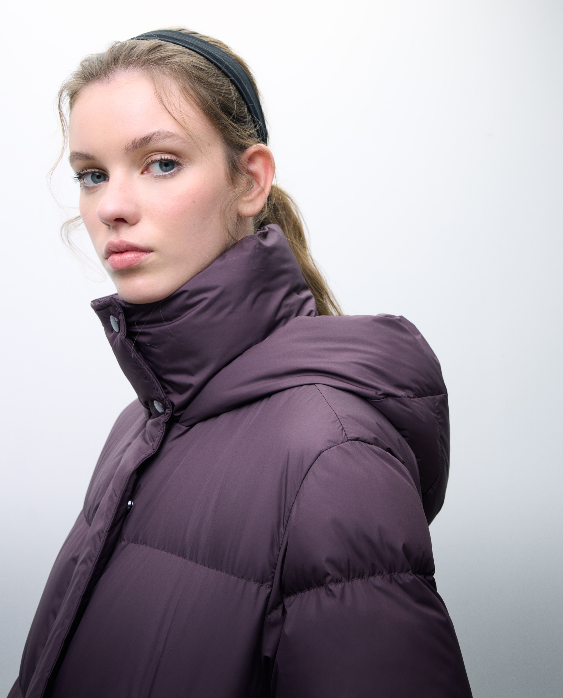 Blusão Acolchoado com Capuz e Gola Dupla Bordeaux-2