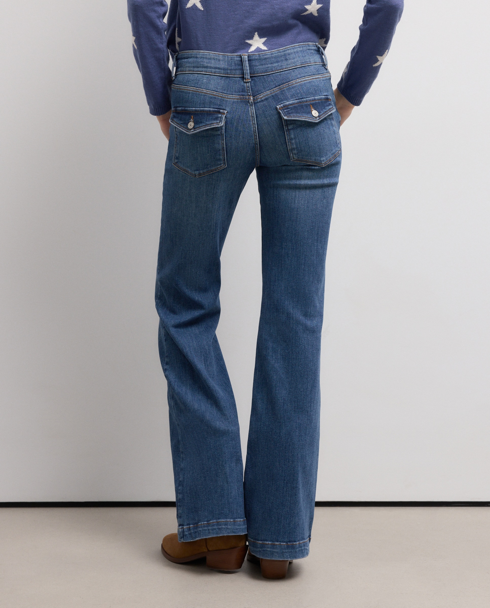 Pantalón campana de mujer con nervio - Green Coast - 830 Antracita Indigo-3
