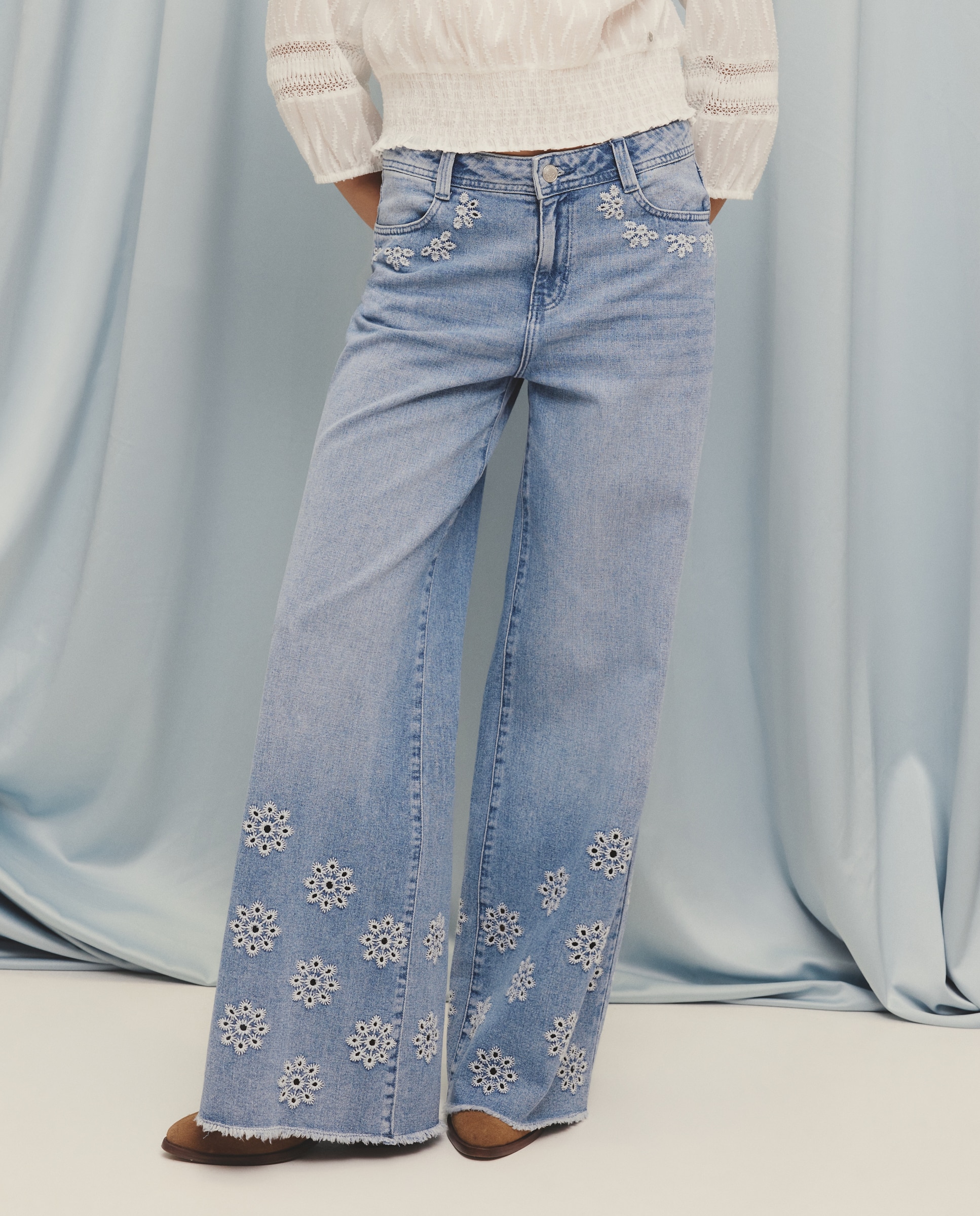 Pantalón de mujer wide leg troquelado - Green Coast - 120 Crudo Azul índigo-2