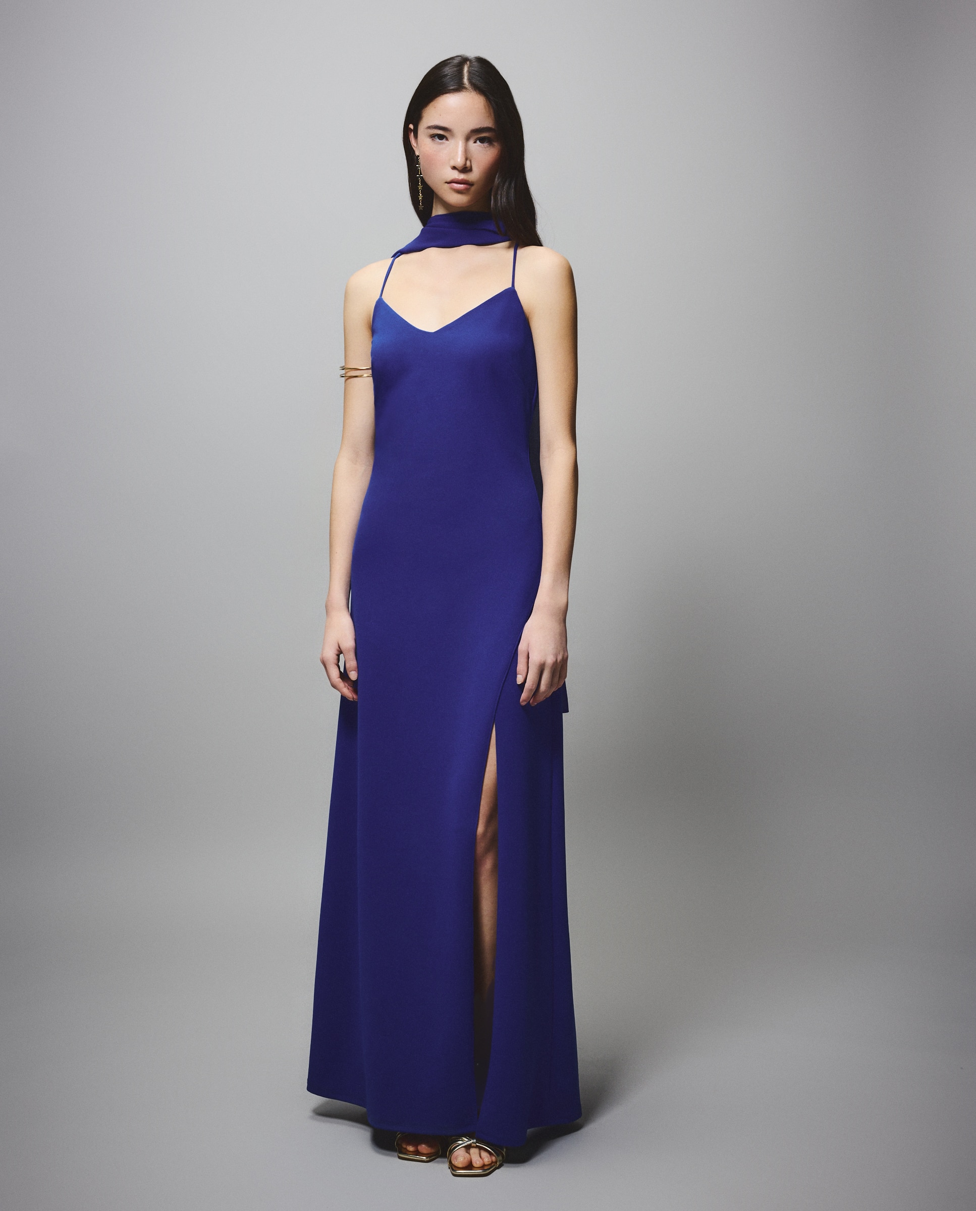 Imagem 0 de Vestido de Alças com Capa