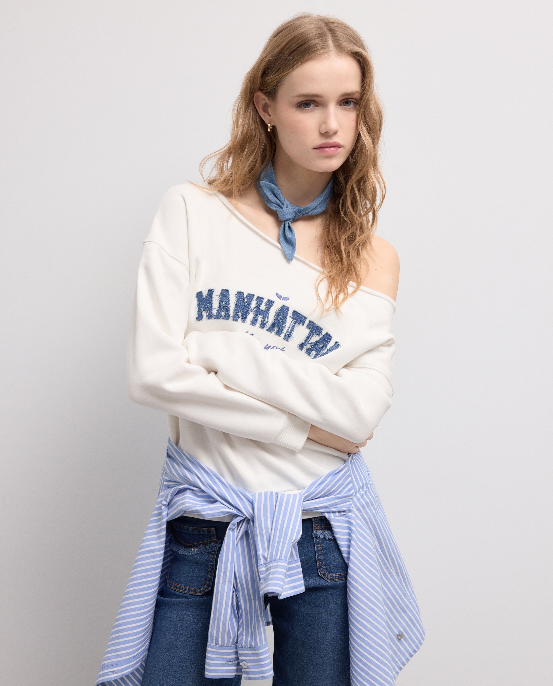 Imagem 0 de Sweatshirt com Decote à Barco