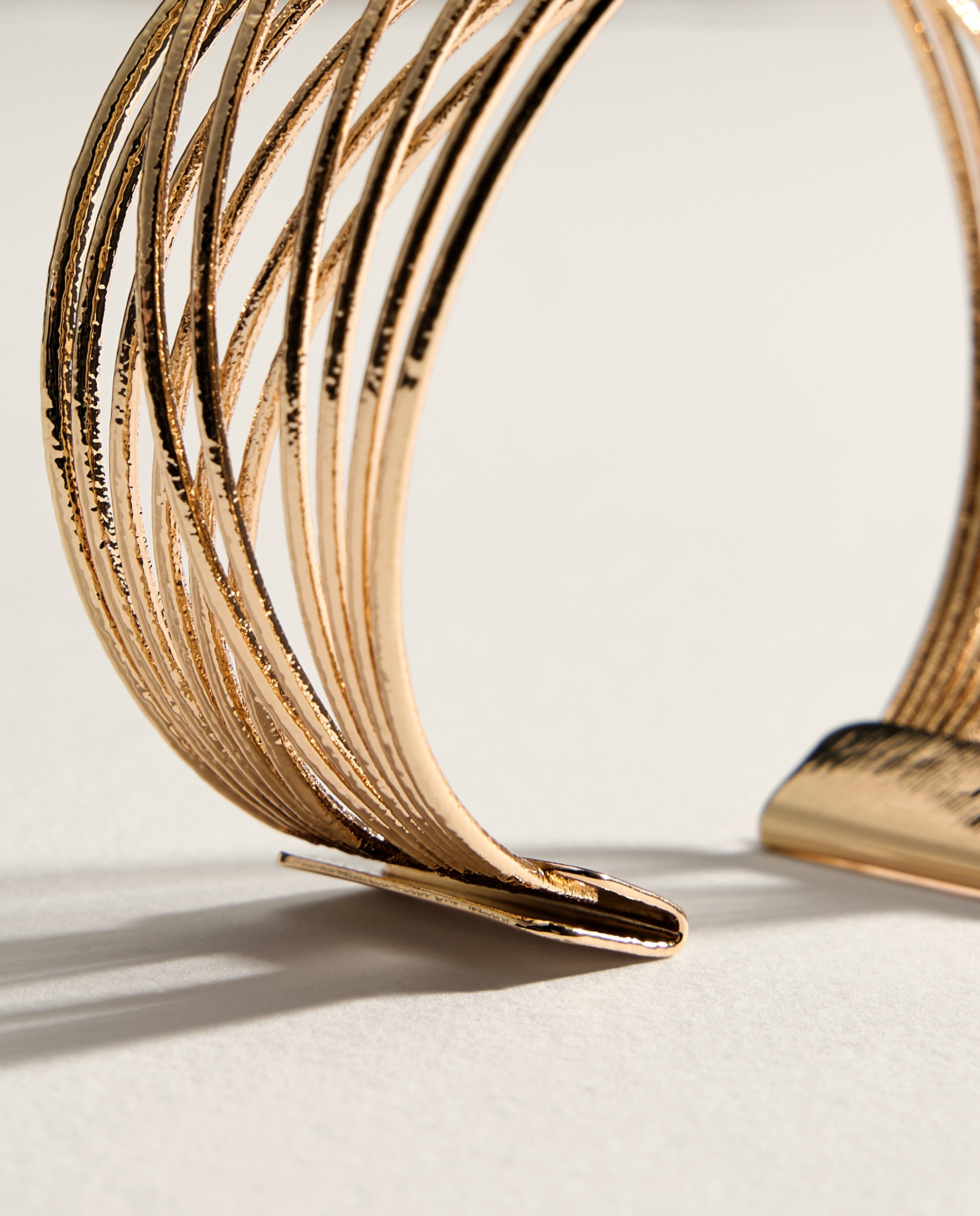 Pulseira de Arame 390 Ouro-2
