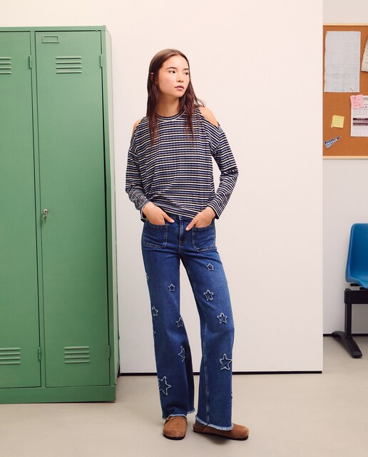 Imagem 0 de Jeans com Patch de Estrelas