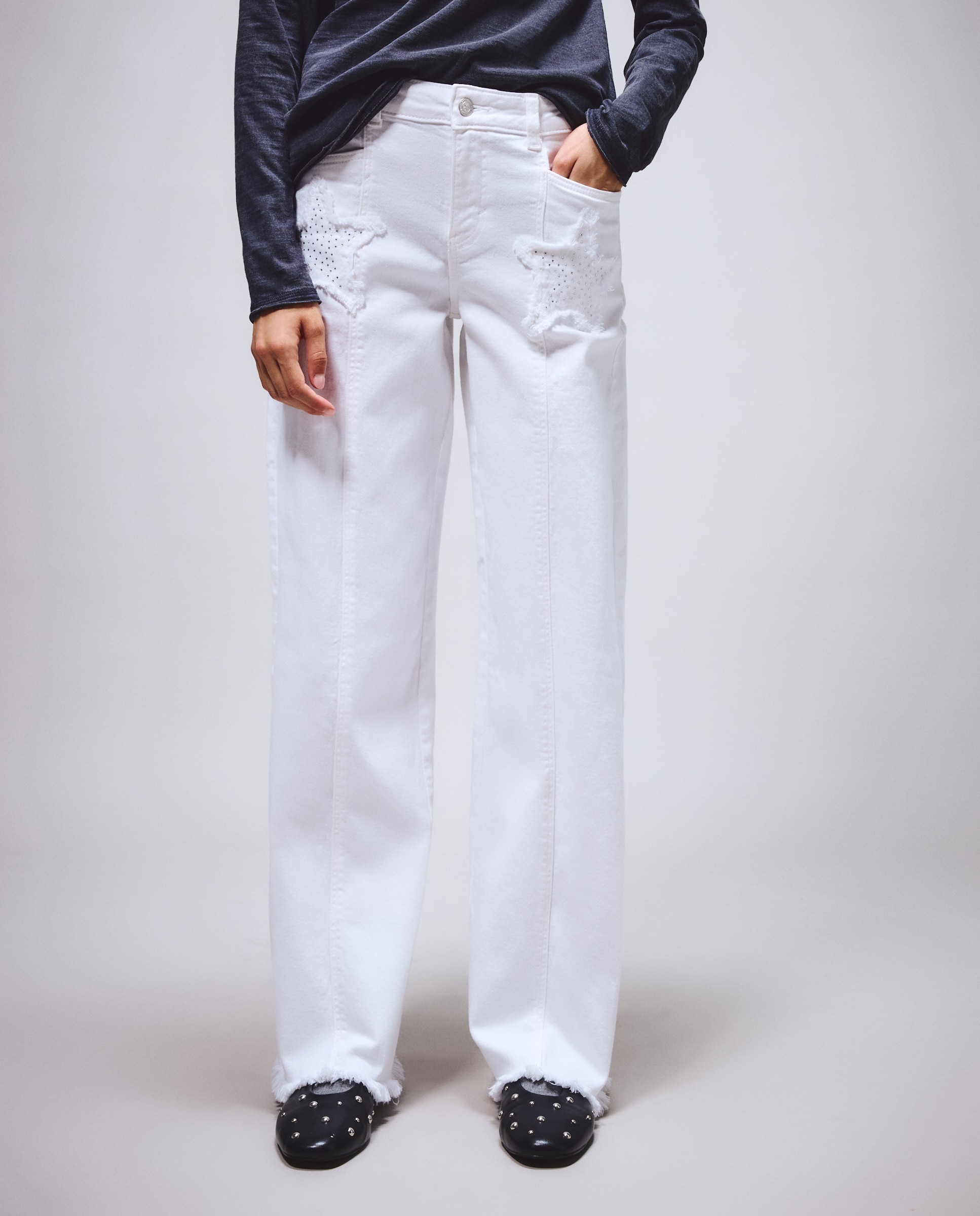 Imagen 2 de Pantalón wide leg de mujer con estrellas y strass - Green Coast - Blanco Blanco