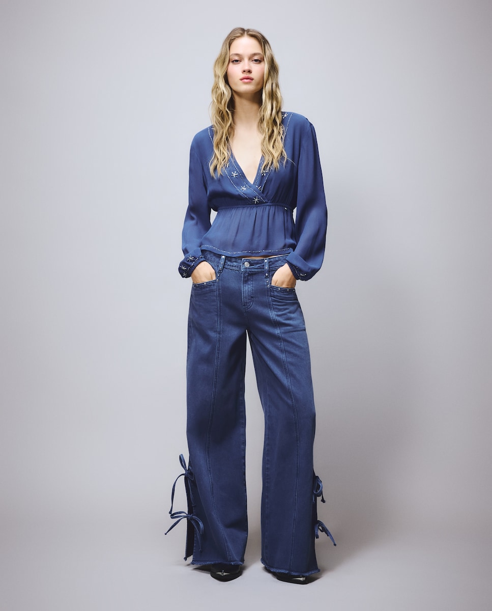 Imagen 1 de Pantalón de mujer con detalle de lazos Azul Suave