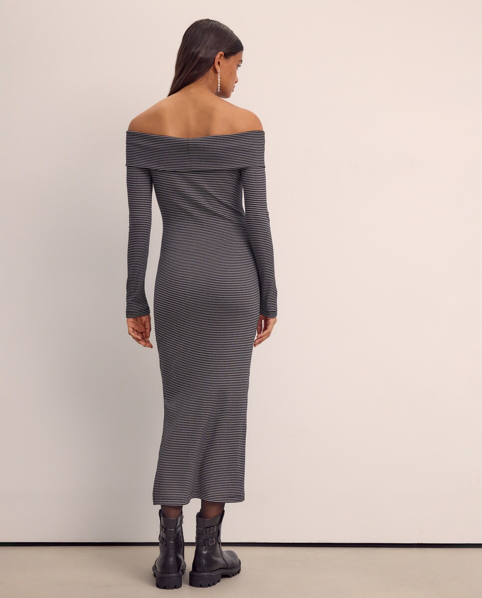 Vestido Comprido Canelado às Riscas de Fio Metalizado com Decote à Barco e Manga Comprida Preto-3