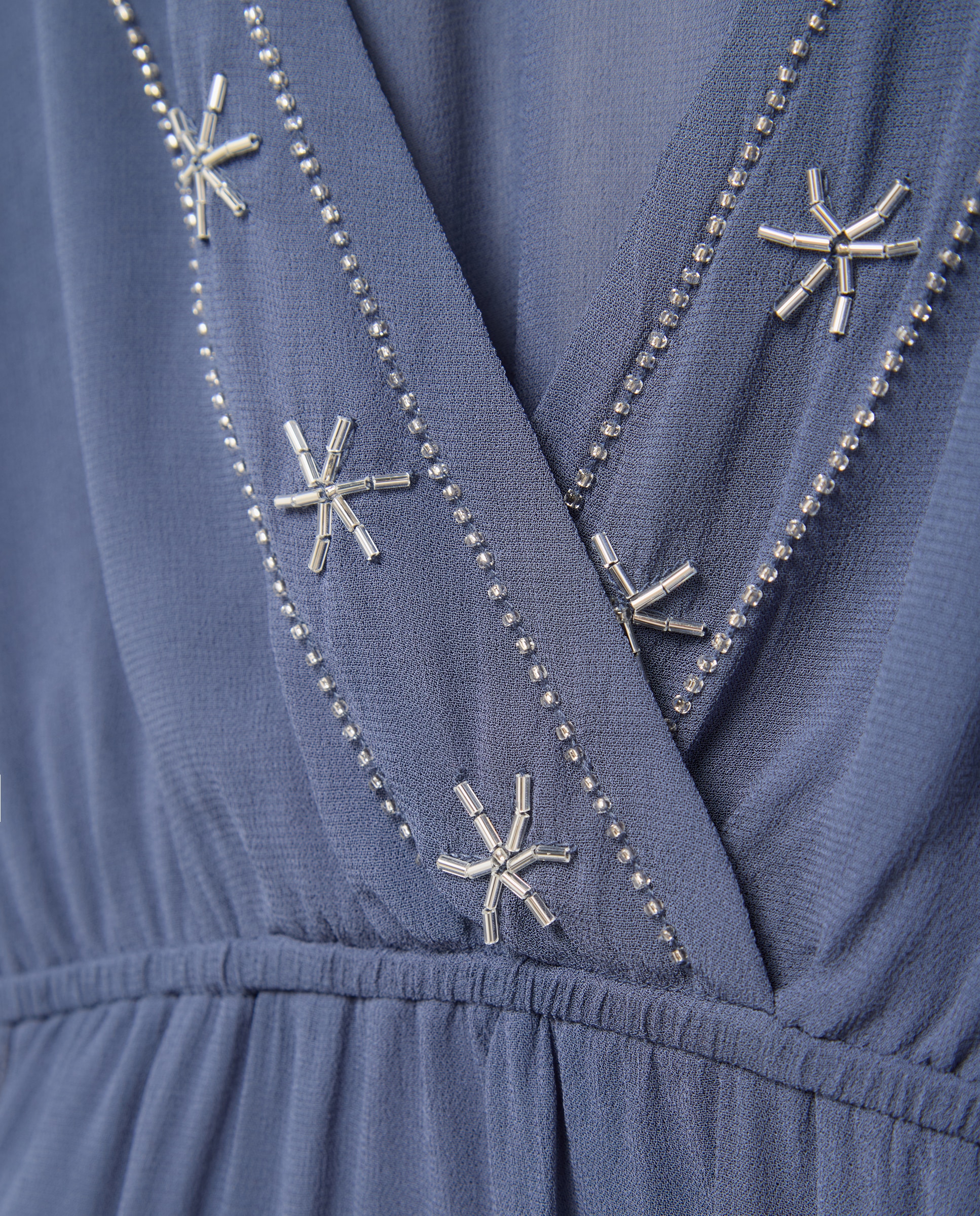 Blusa Cruzada com Decote em Bico e Contas 430 Azul Escuro-5