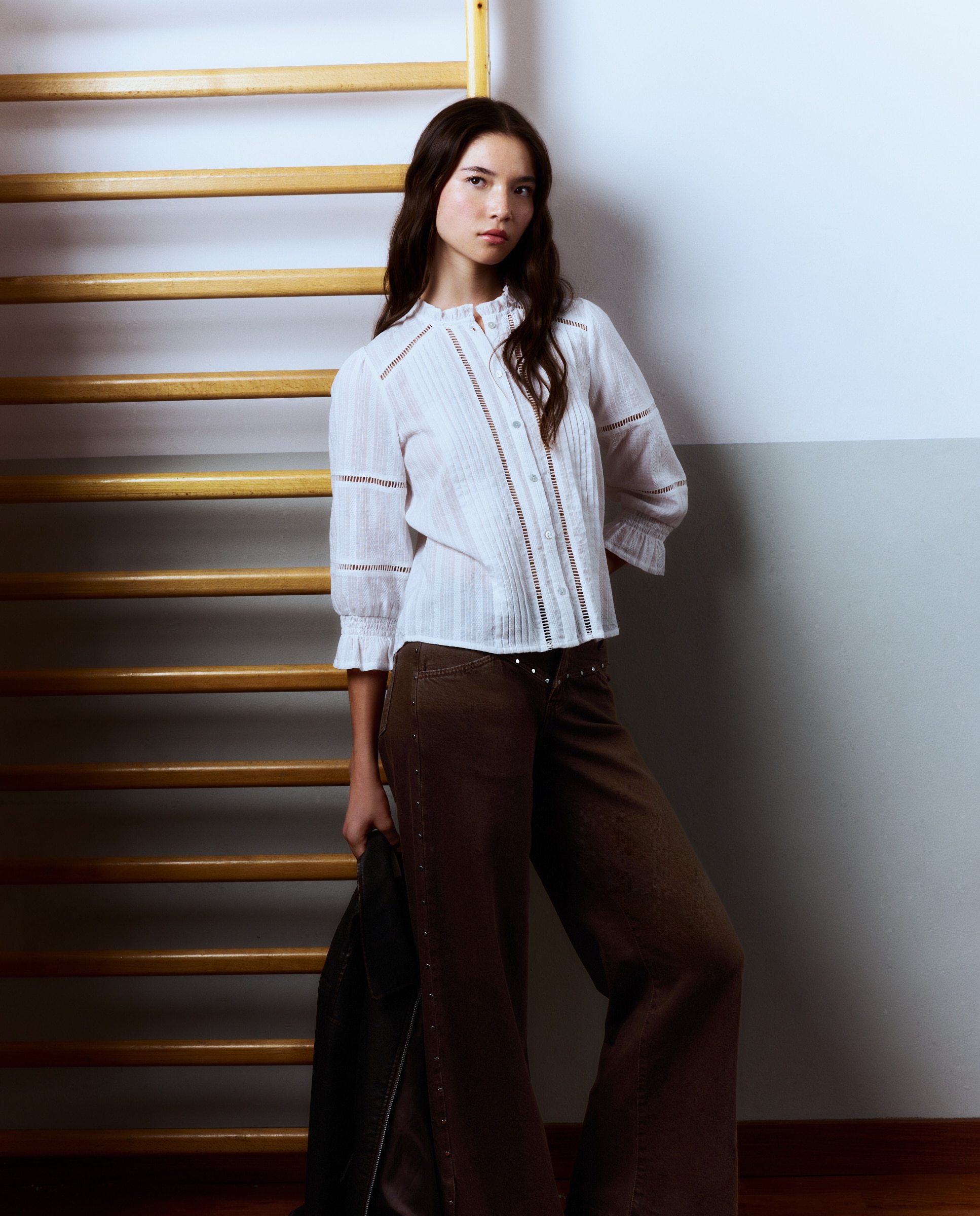 Imagem 0 de Blusa com Detalhes de Entremeio
