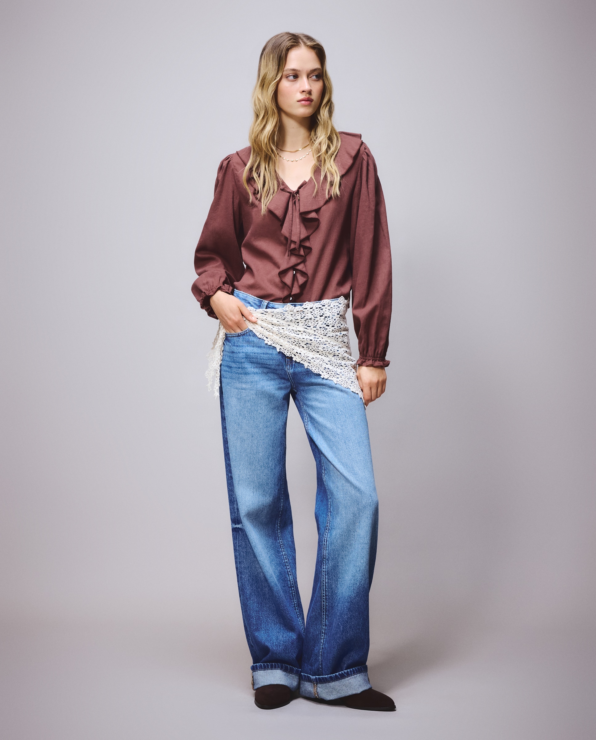 Blusa com Folhos Cruzada Castanho-2