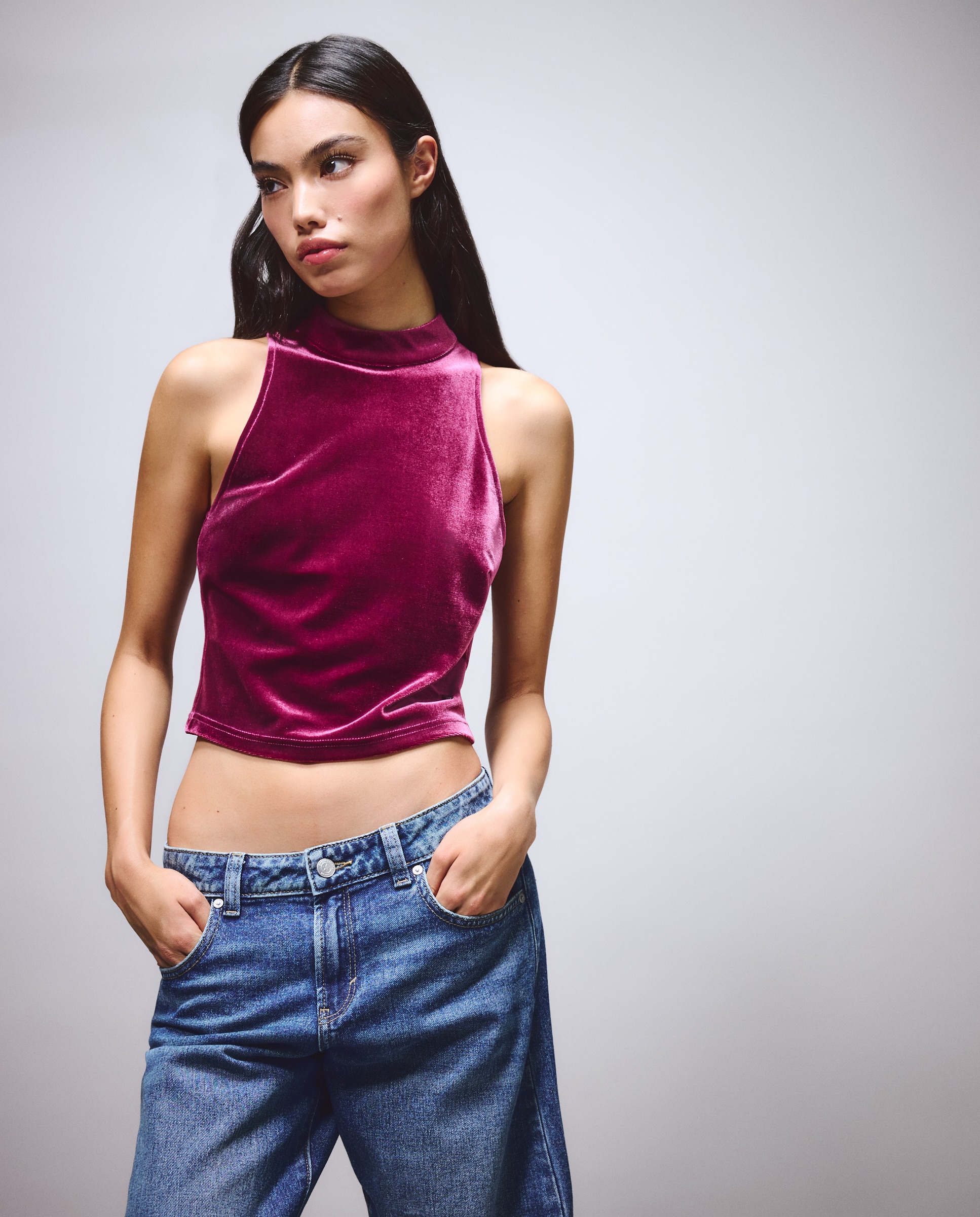 Imagen 2 de Top velvet halter de mujer - Green Coast - Ciruela Ciruela