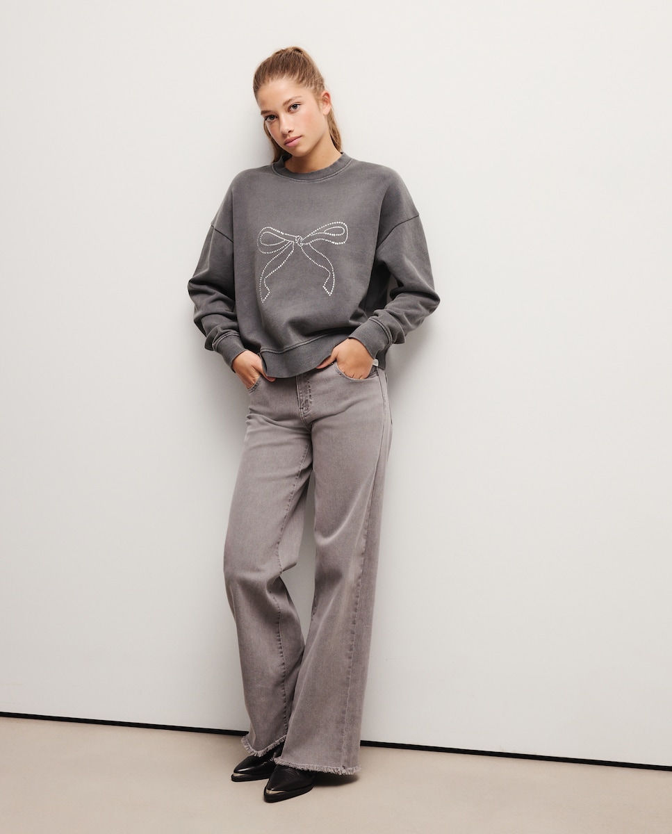 Sweatshirt com Decote Redondo e Laço 820 Cinzento Médio-2