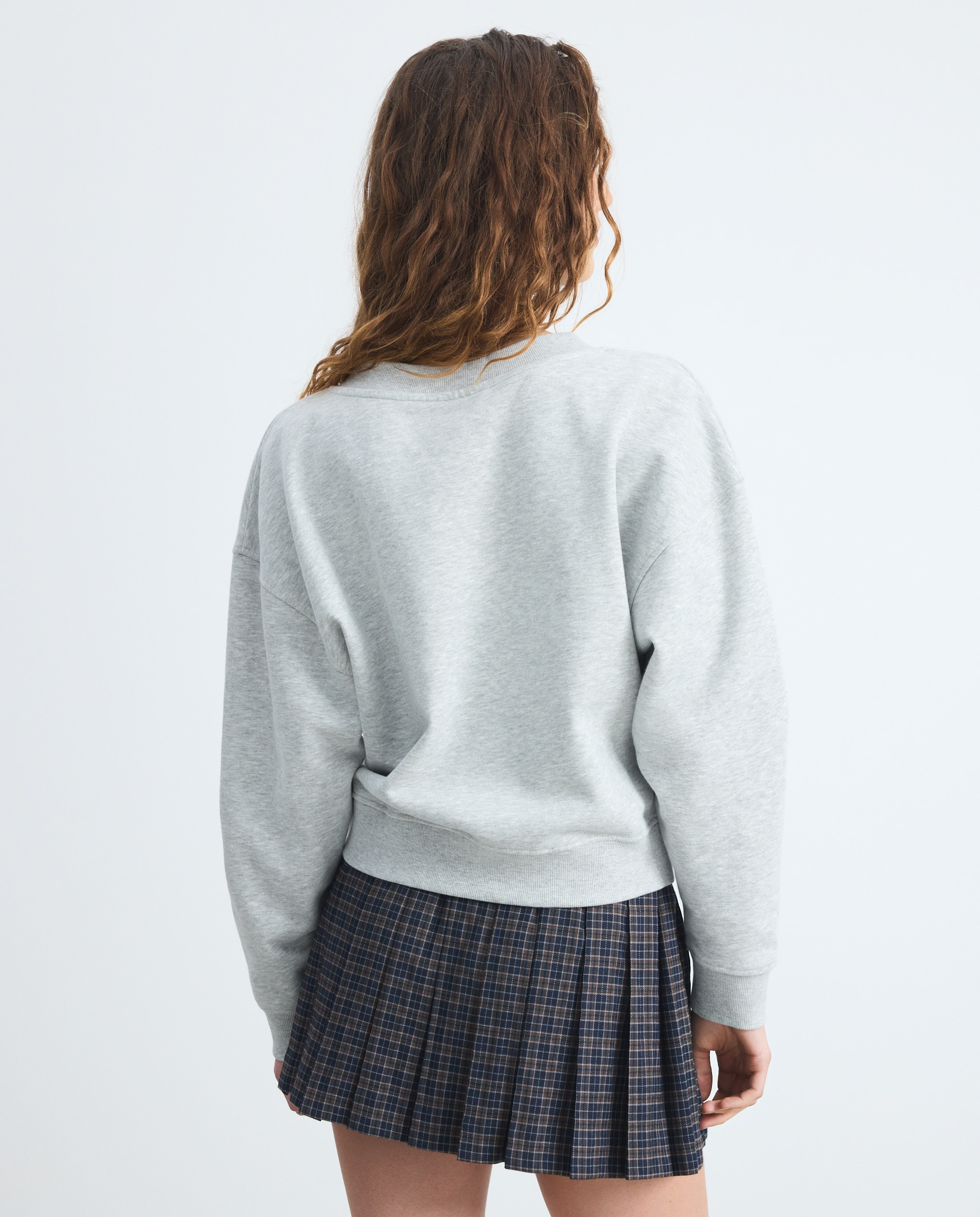 Sweatshirt com Decote em Bico e Logótipo Cinzento-claro-3