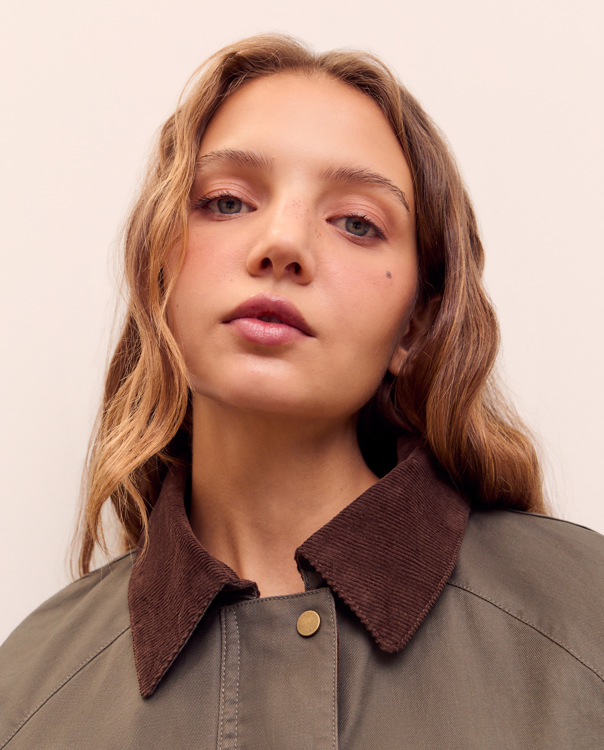 Gabardine Encerada Comprida 520 Caqui-4