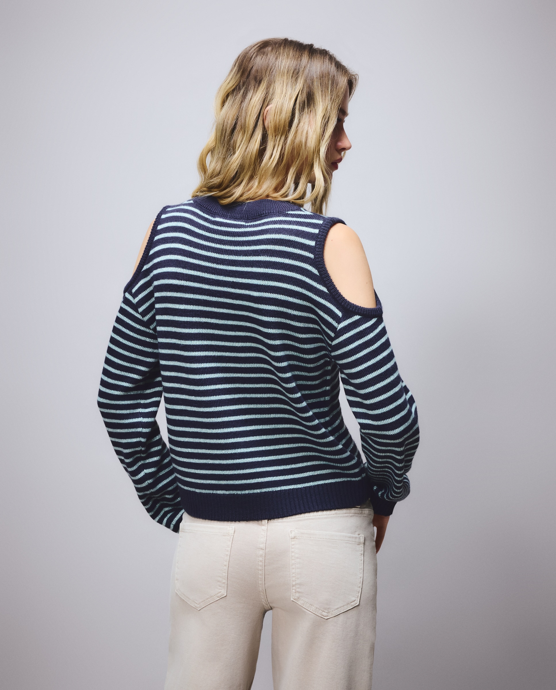 Camisola de Malha Cut Out às Riscas de Fio Metalizado Sabão-3