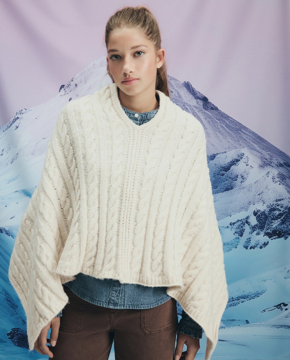 Poncho de Tricot Liso Bege-4