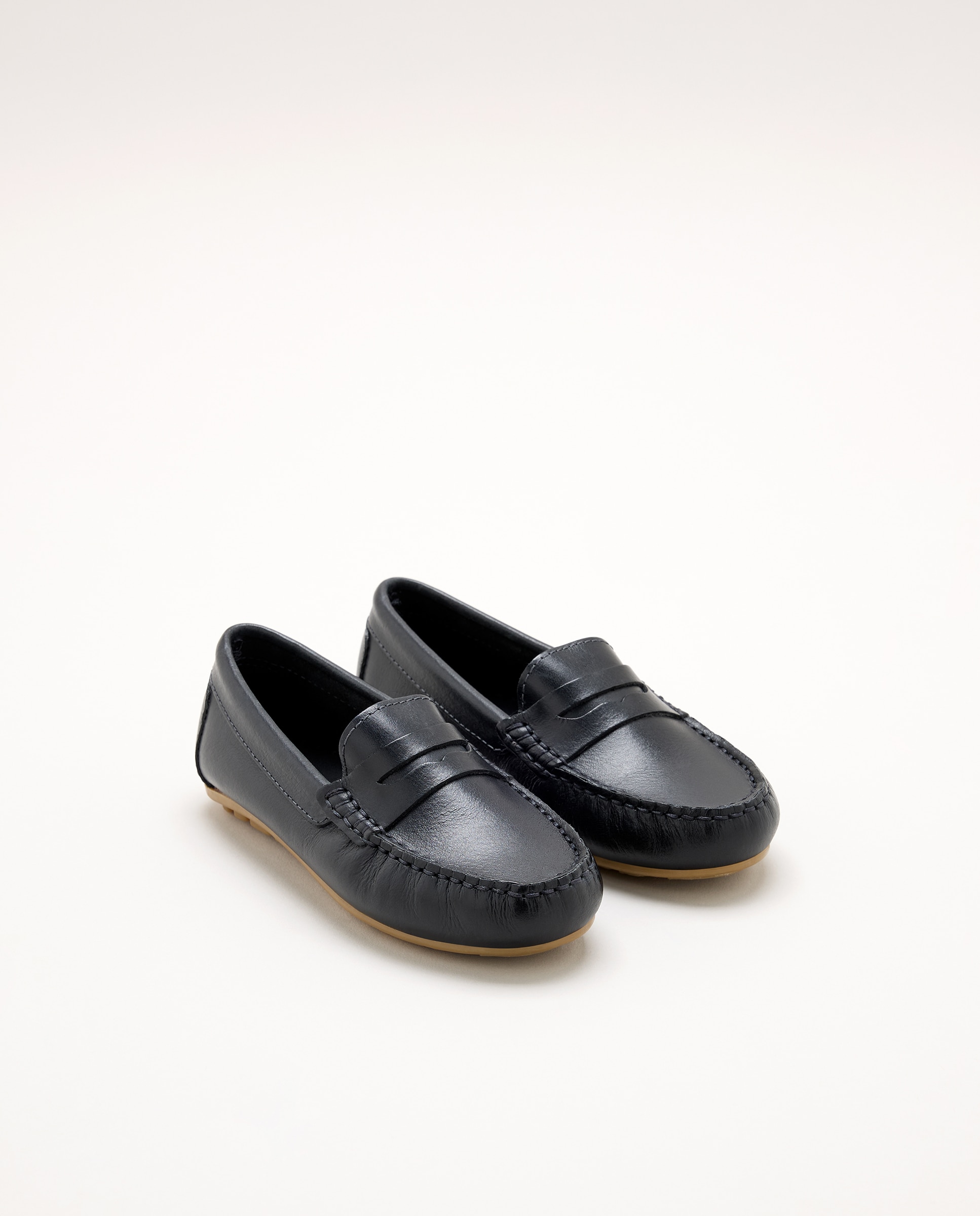 Imagen 2 de Mocasines de niño realizados en piel con antifaz - Coconut El Corte Inglés - Azul marino Azul marino