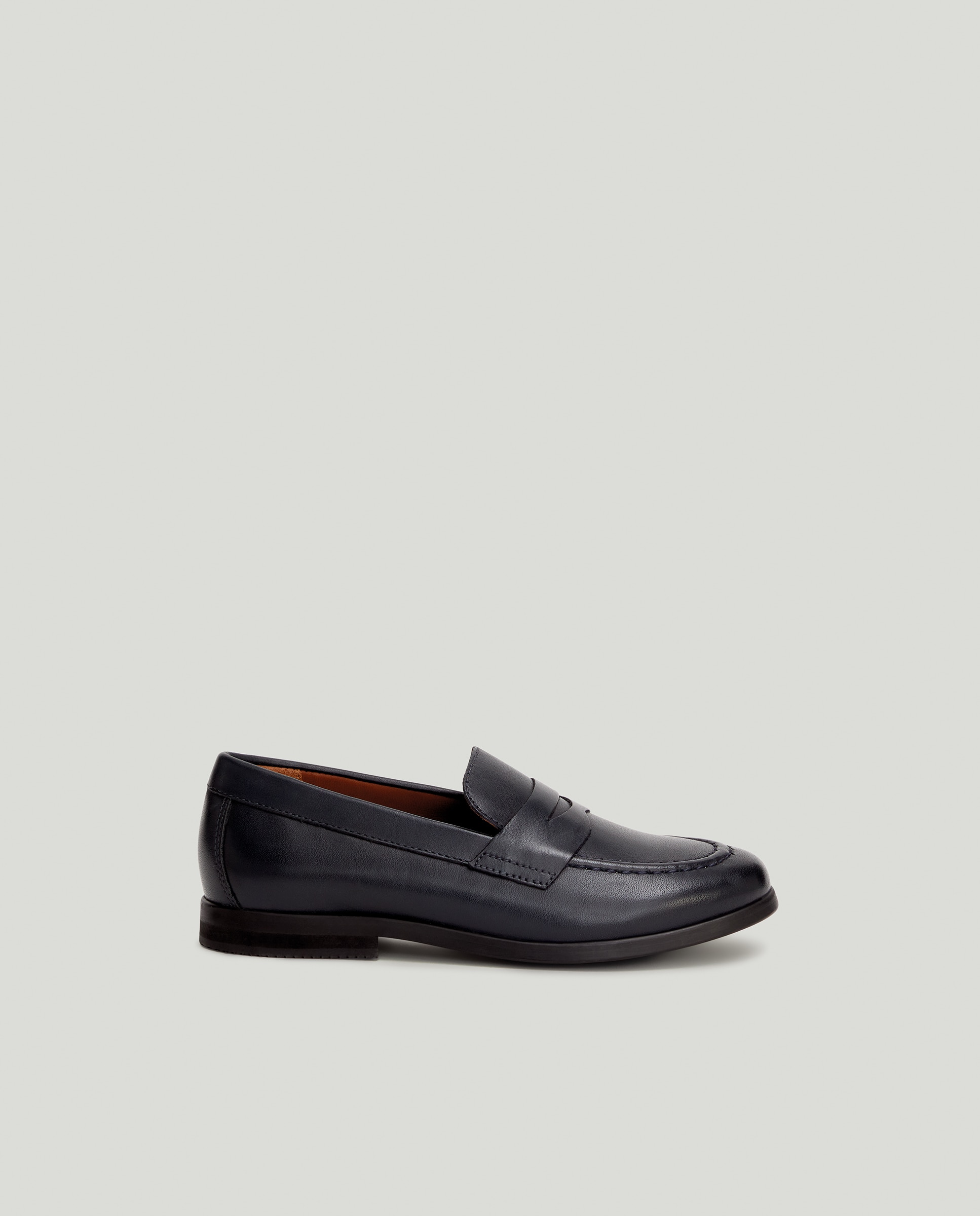 Imagem 0 de Mocassins com Adorno de Travessão e Sola EVA - Azul-Marinho