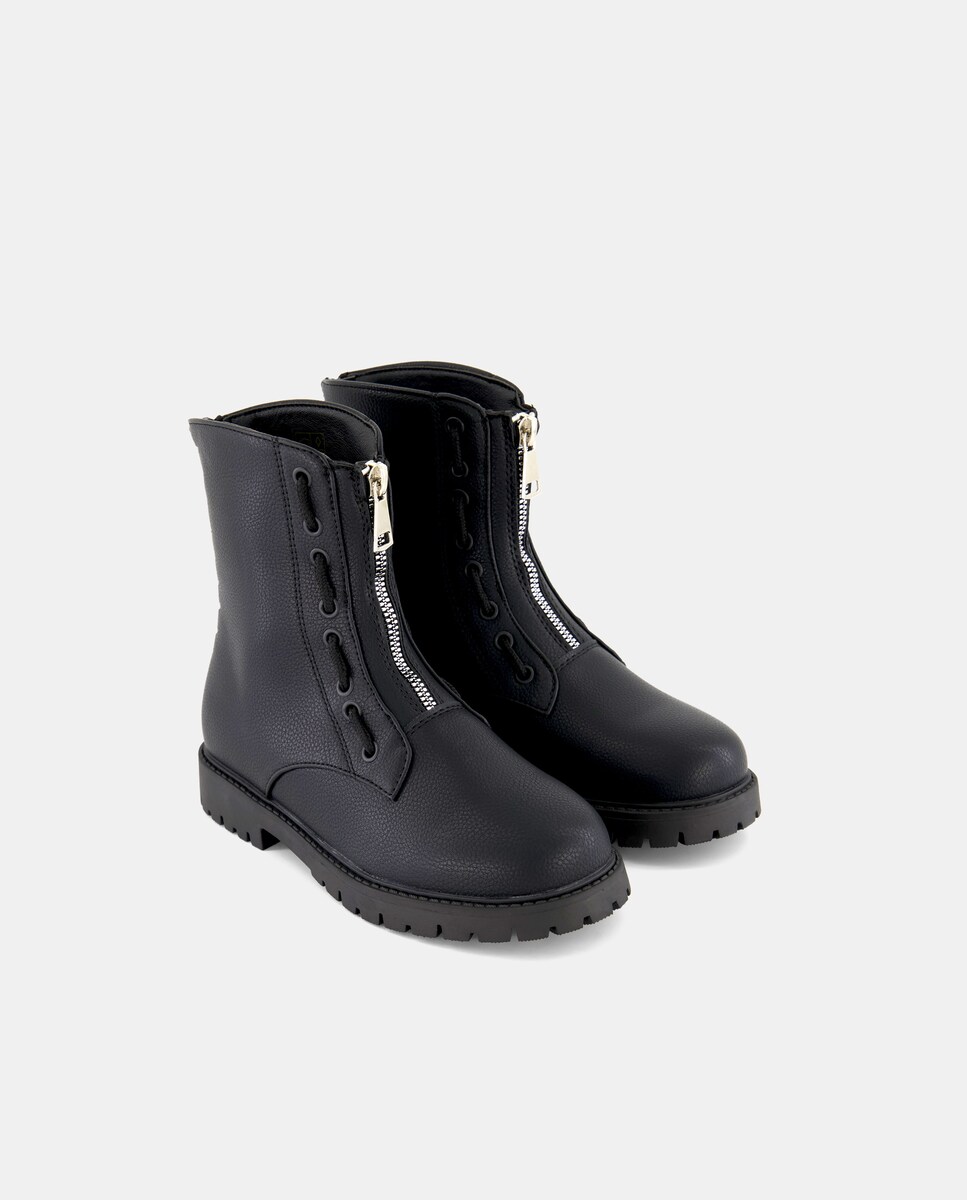 Botas Tipo Combat com Tachas Preto-2