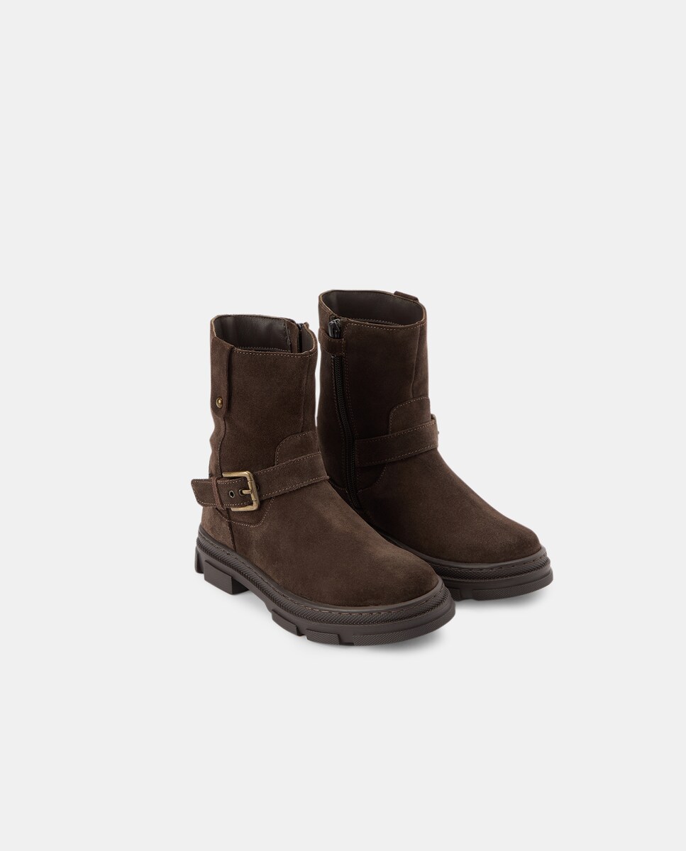 Botas de Croute com Fivela e Biqueira Redonda Chocolate-2