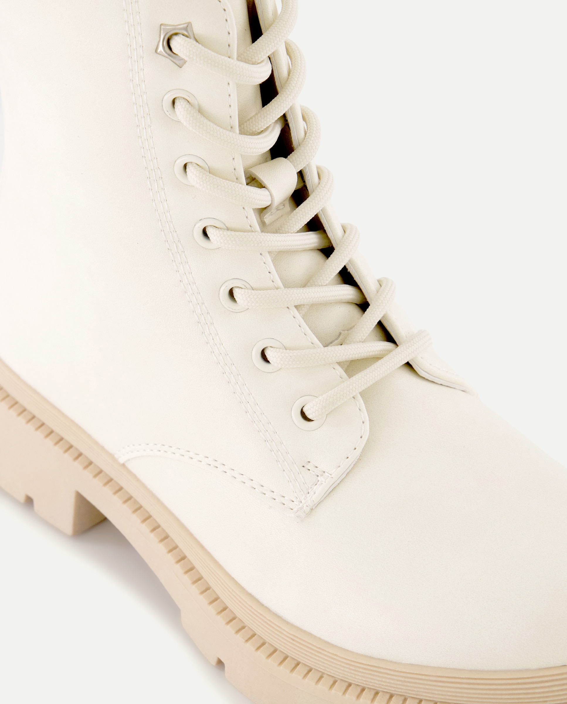 Botas com Fecho de Fivela Bege-5