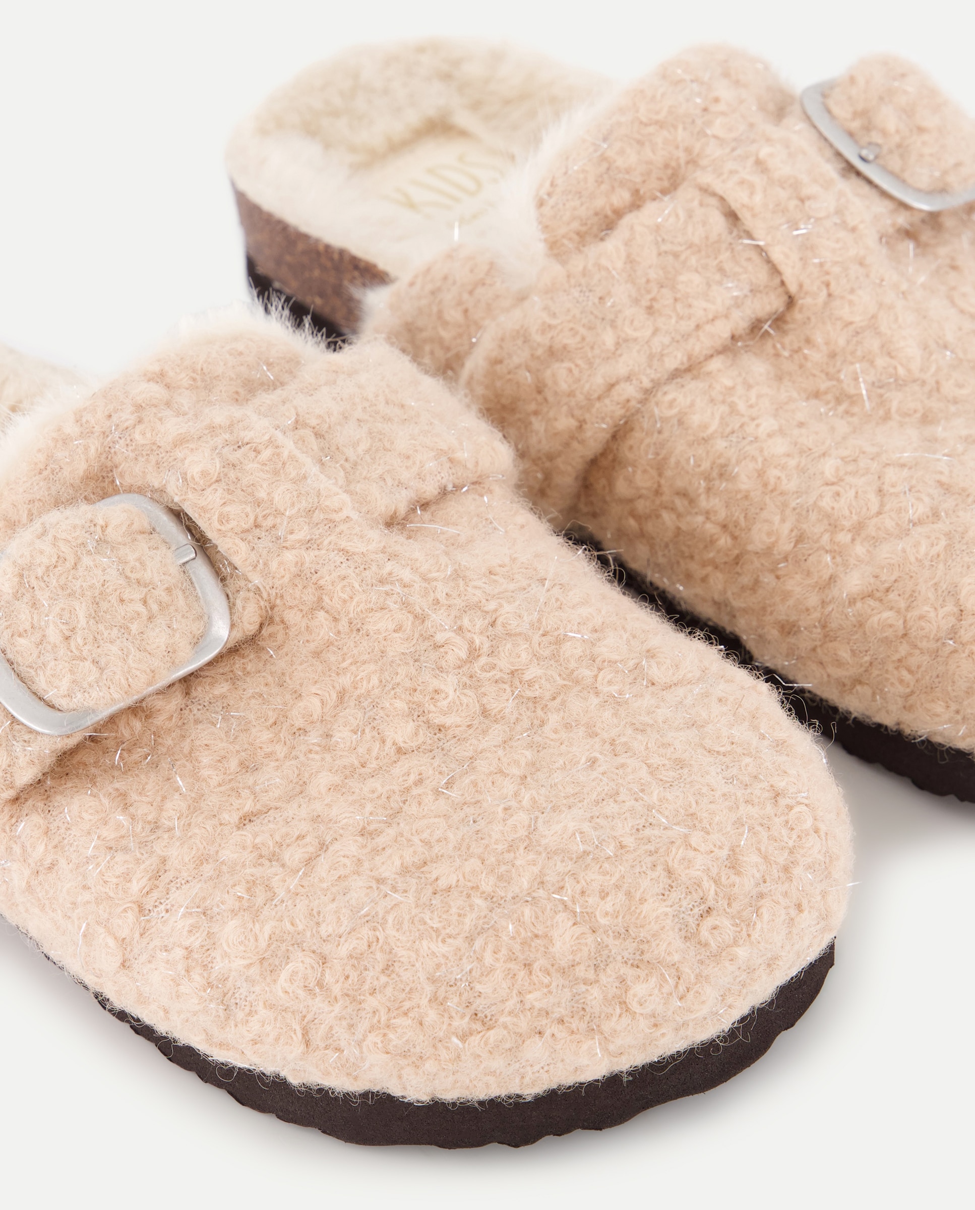 Chinelos de Quarto Tipo Mules com Fivela Bege-5