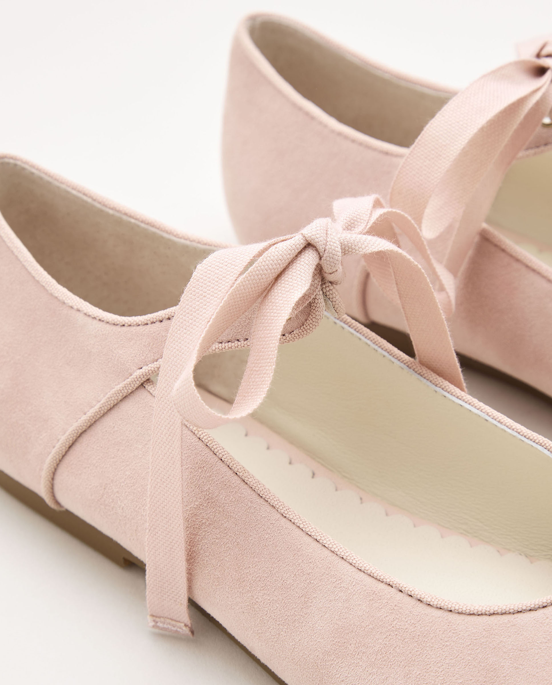 Sapatos de Presilha em Camurça com Cordão e Biqueira Redonda Coconut El Corte Inglés 220 Rosa Pálido-5