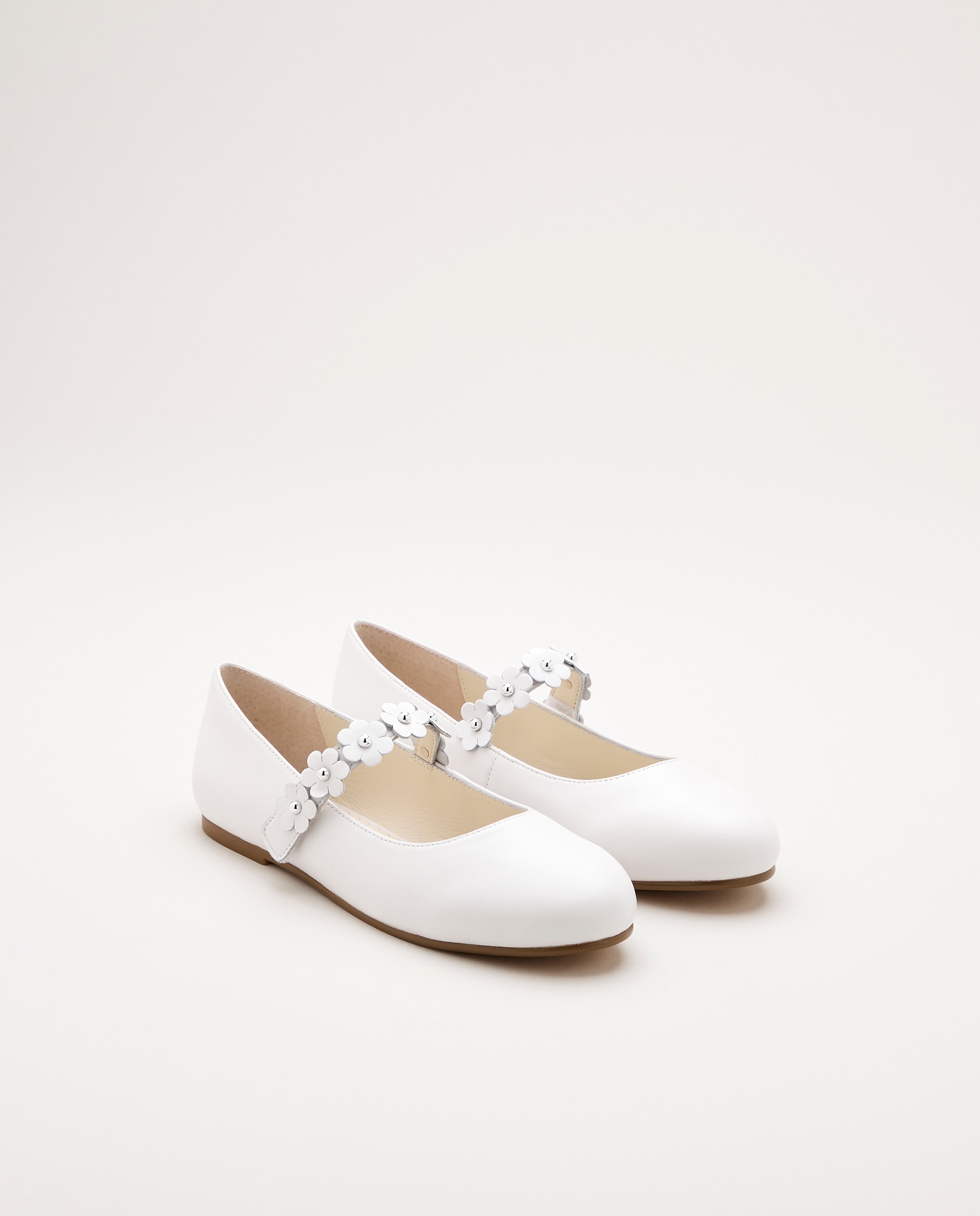 Sapatos de Presilha em Pele com Flores e Biqueira Redonda Branco-2