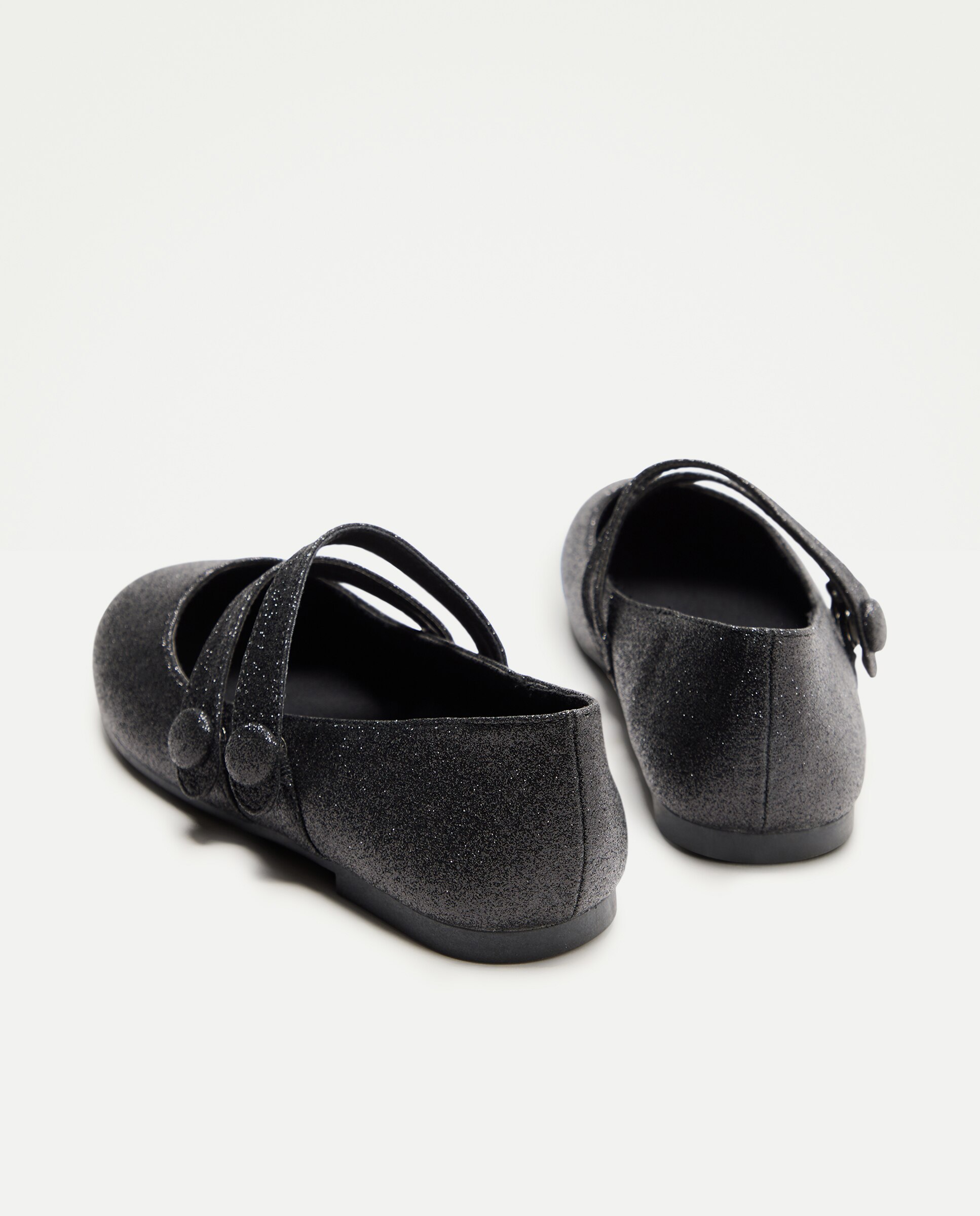 Sabrinas de Glitter com Elástico Duplo e Biqueira Redonda Preto-3