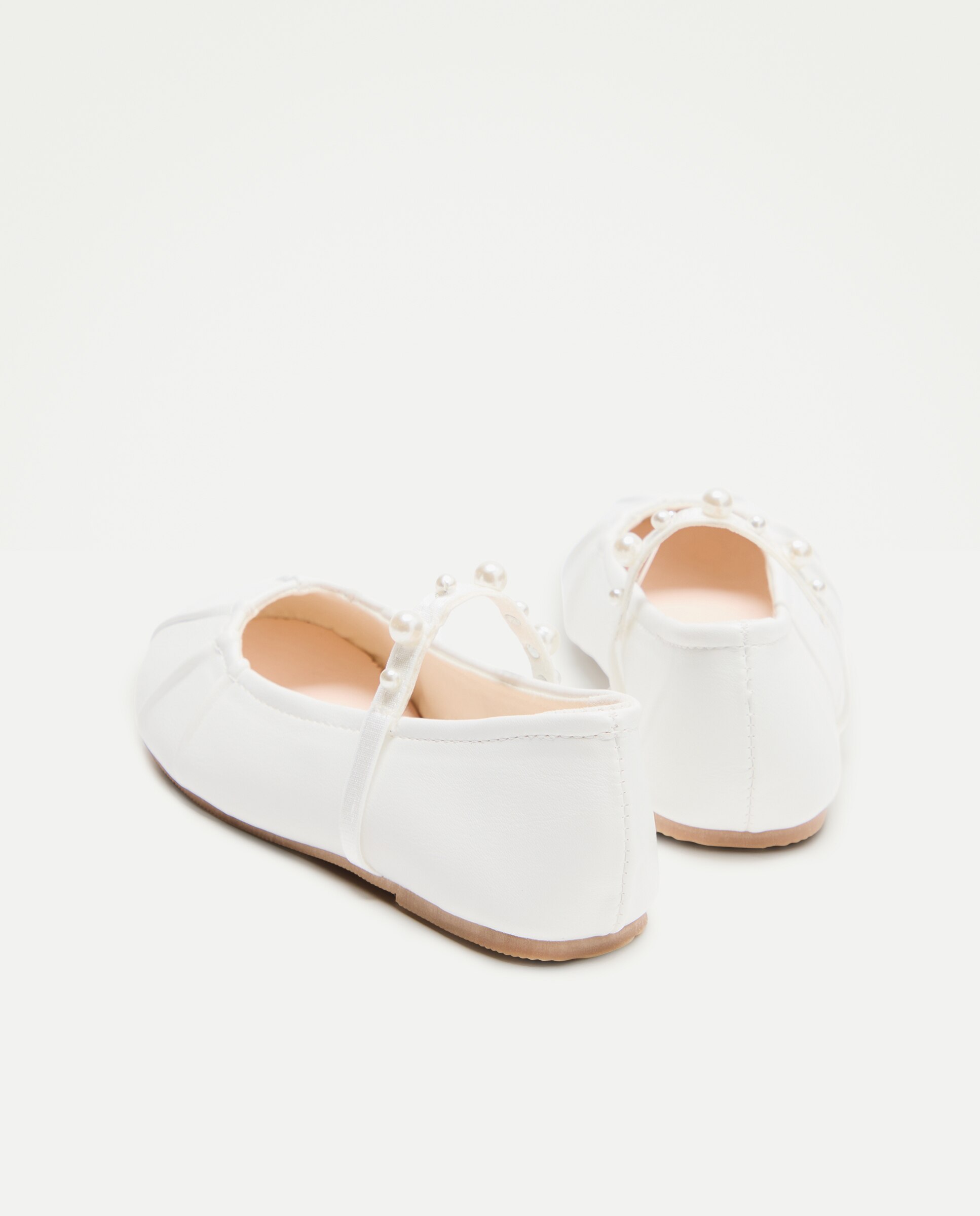 Sapatos de Presilha com Pregas, Pérolas e Biqueira Redonda Branco-marfim-3