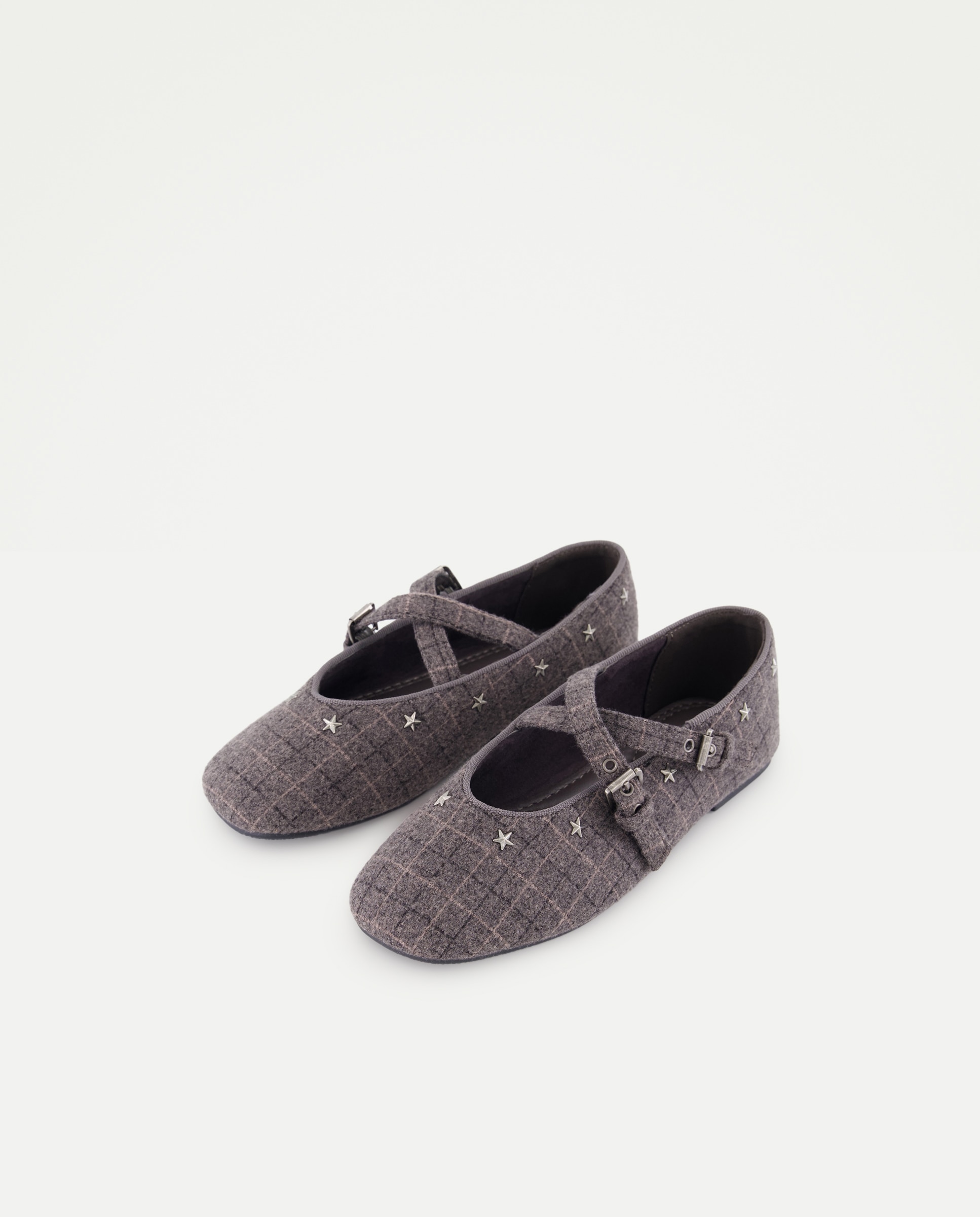Sapatos de Presilha com Mini Tachas aos Quadrados Chumbo-2