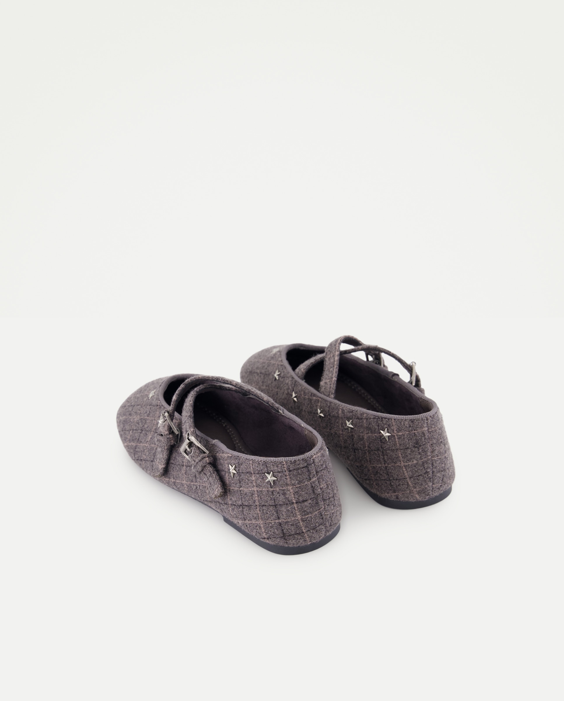 Sapatos de Presilha com Mini Tachas aos Quadrados Chumbo-3