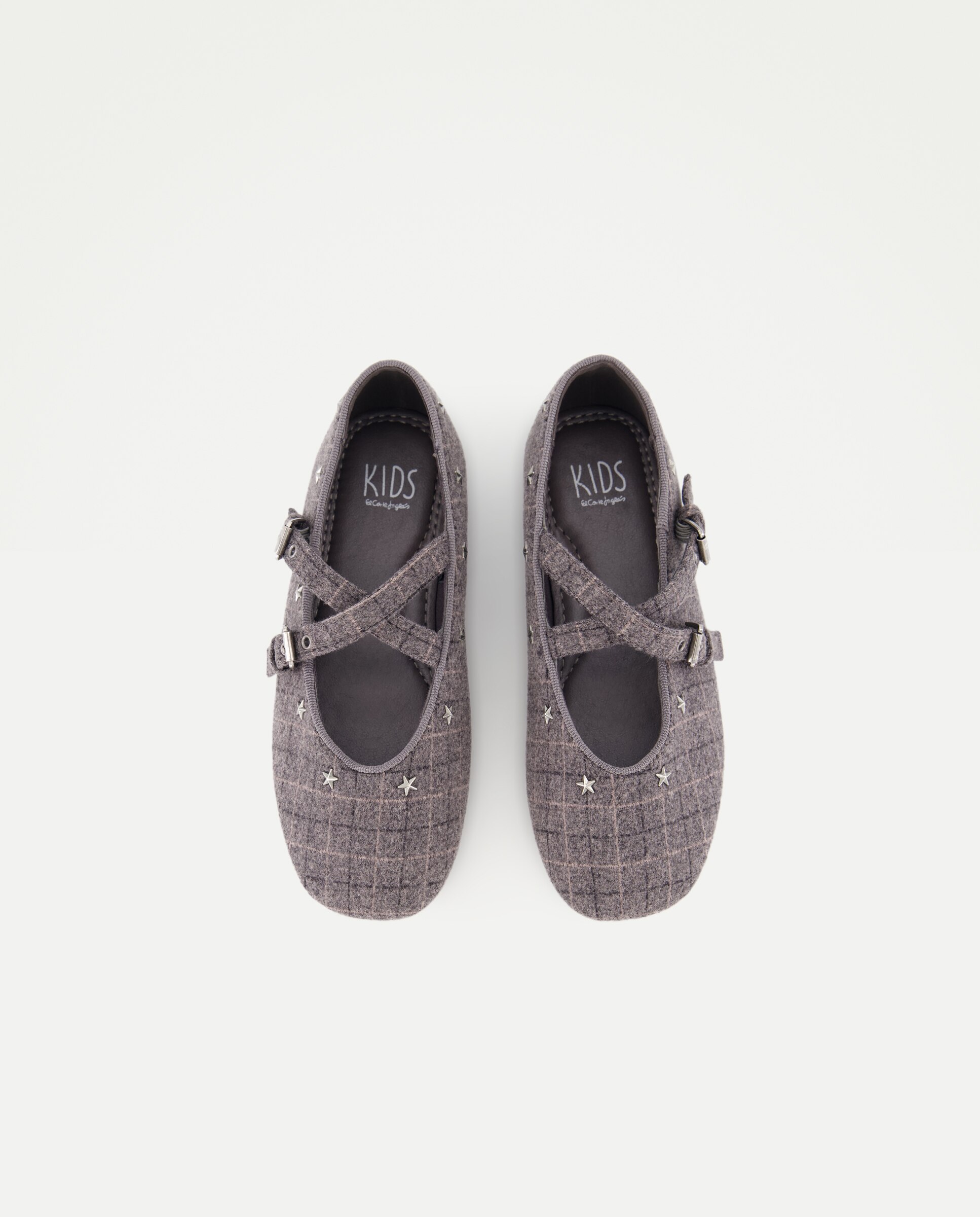 Sapatos de Presilha com Mini Tachas aos Quadrados Chumbo-4